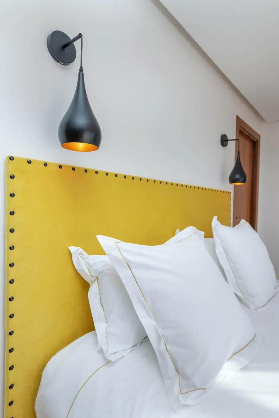 Bed in Les Iris - Peaceful villa with heated private pool & hammam