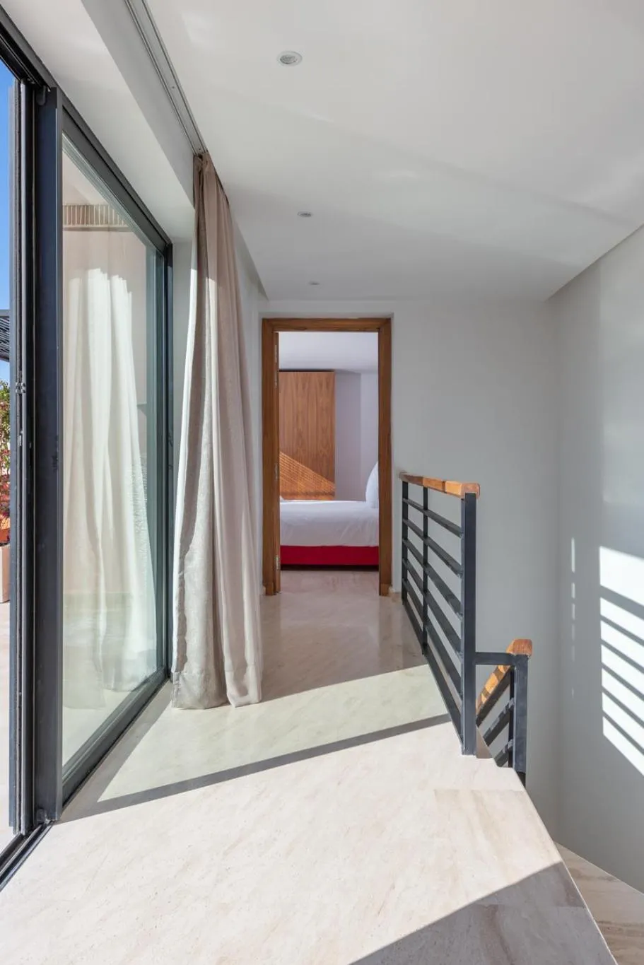 Decorative detail in Les Iris - Peaceful villa with heated private pool & hammam