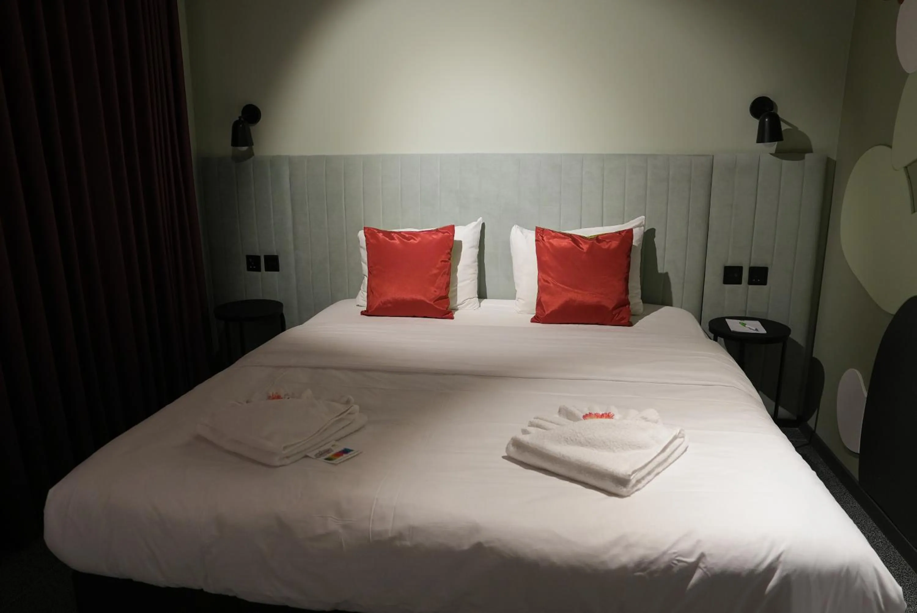 Bedroom, Bed in ibis Styles ST Pauls Bay Malta