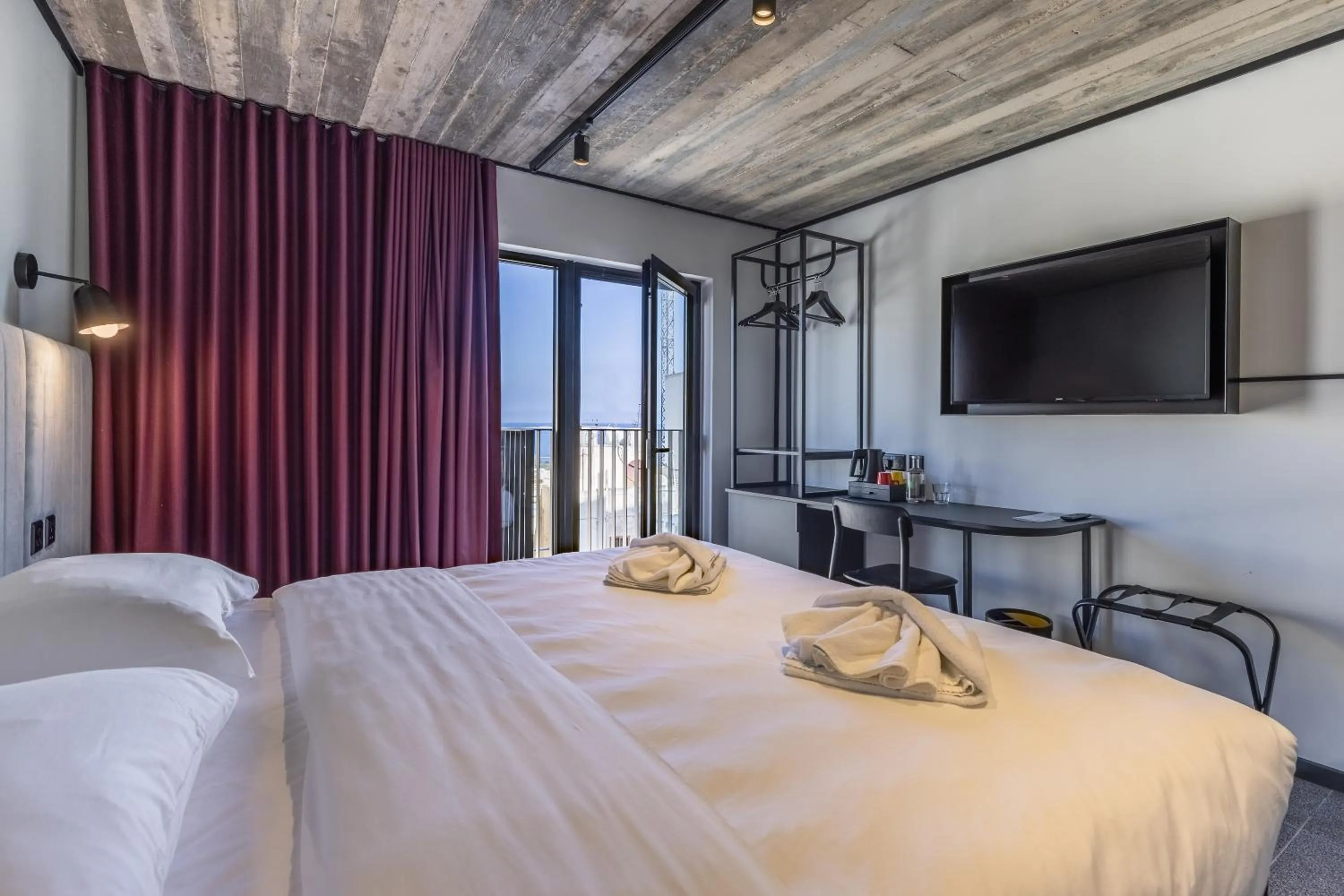 Bedroom, Bed in ibis Styles ST Pauls Bay Malta