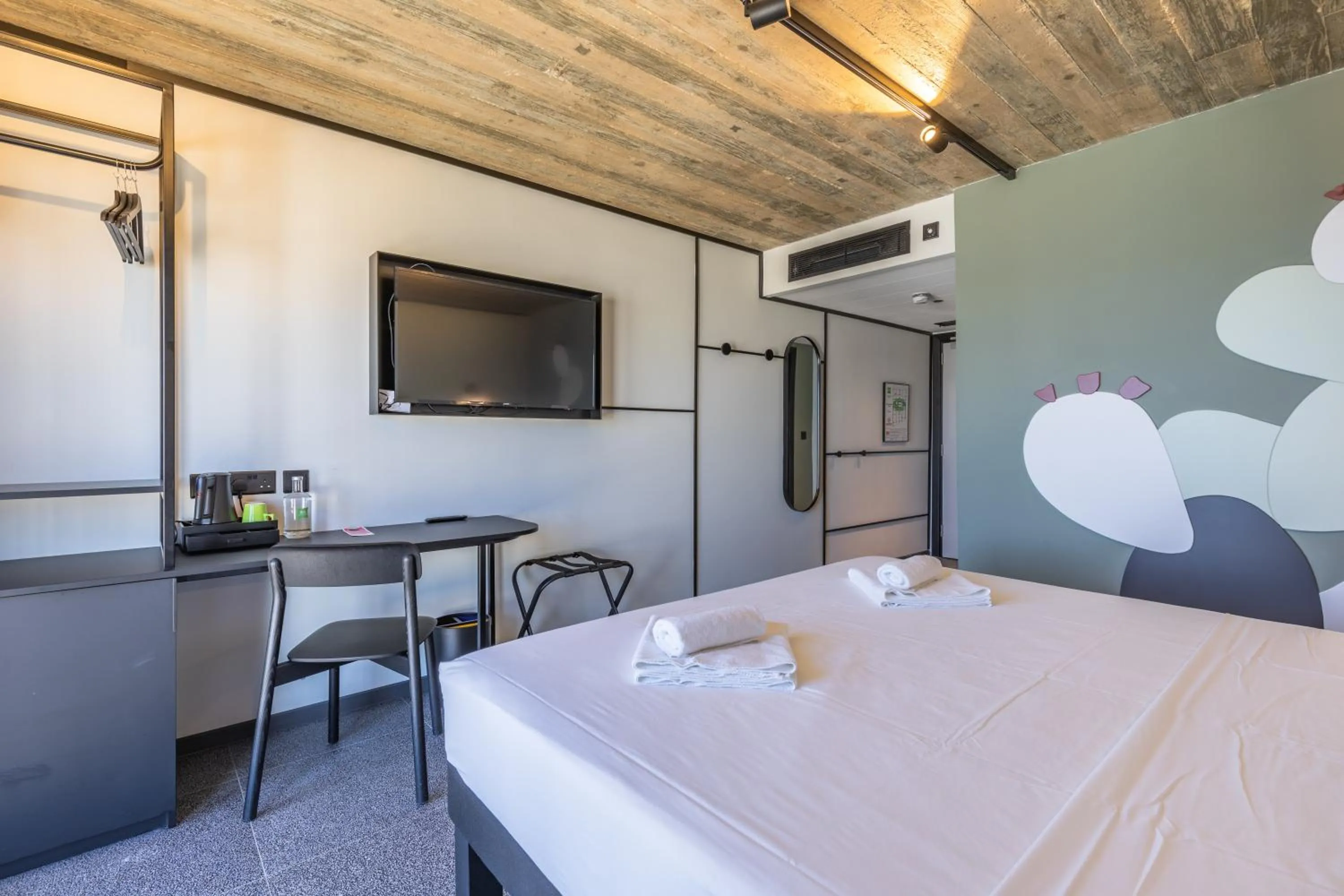 Bed in ibis Styles ST Pauls Bay Malta