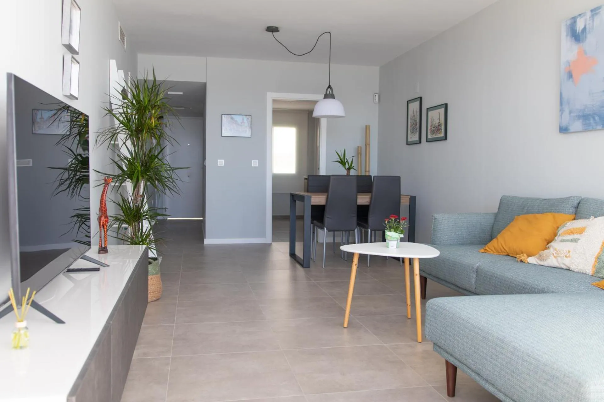 Precioso apartamento frente a la playa con piscina