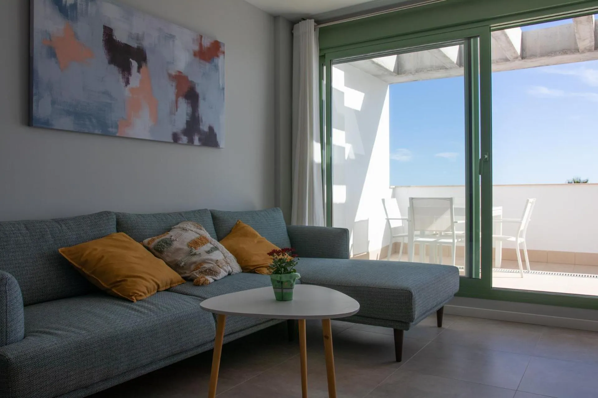 Precioso apartamento frente a la playa con piscina