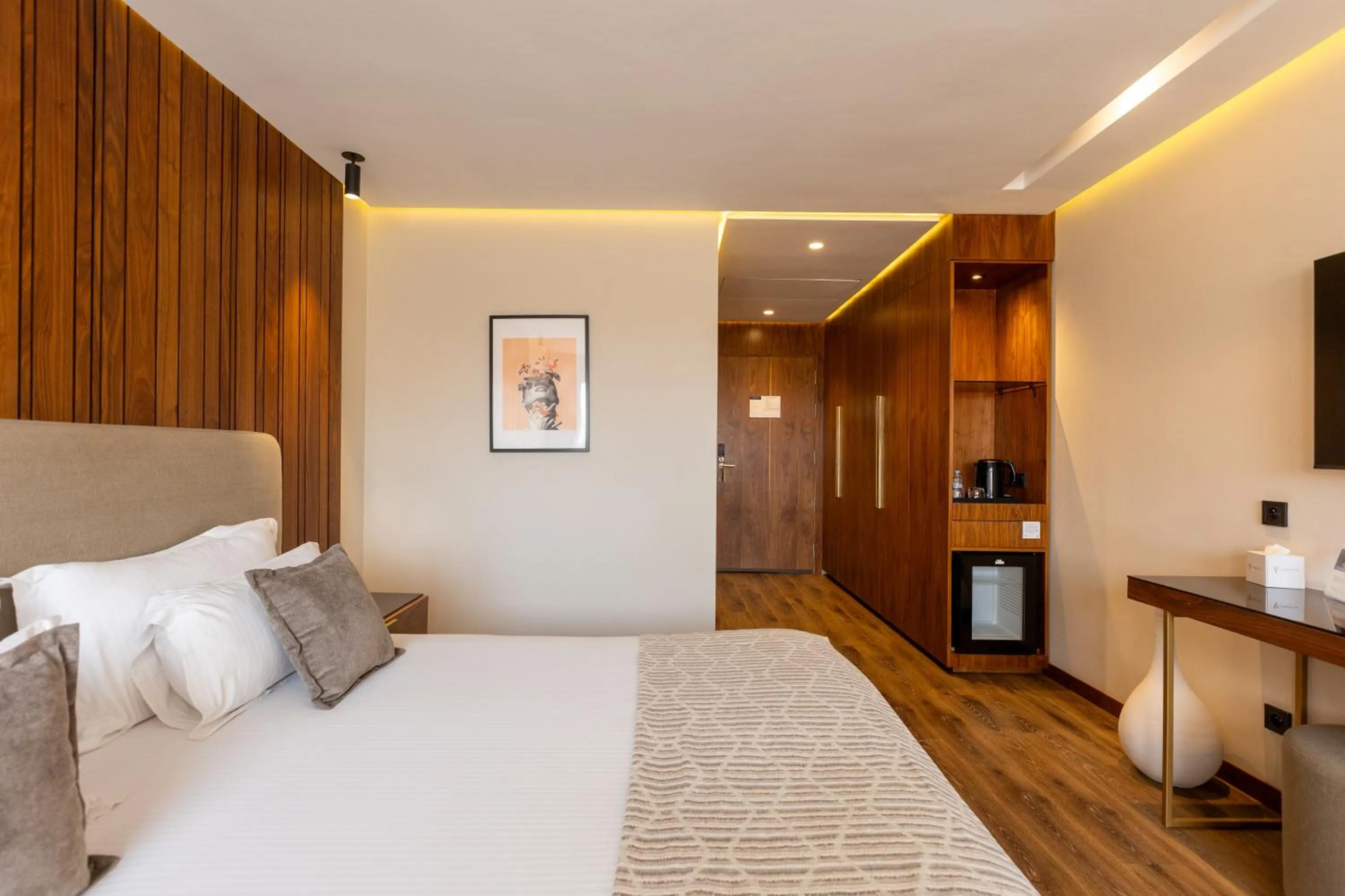 Bed in Longue vie Hotels