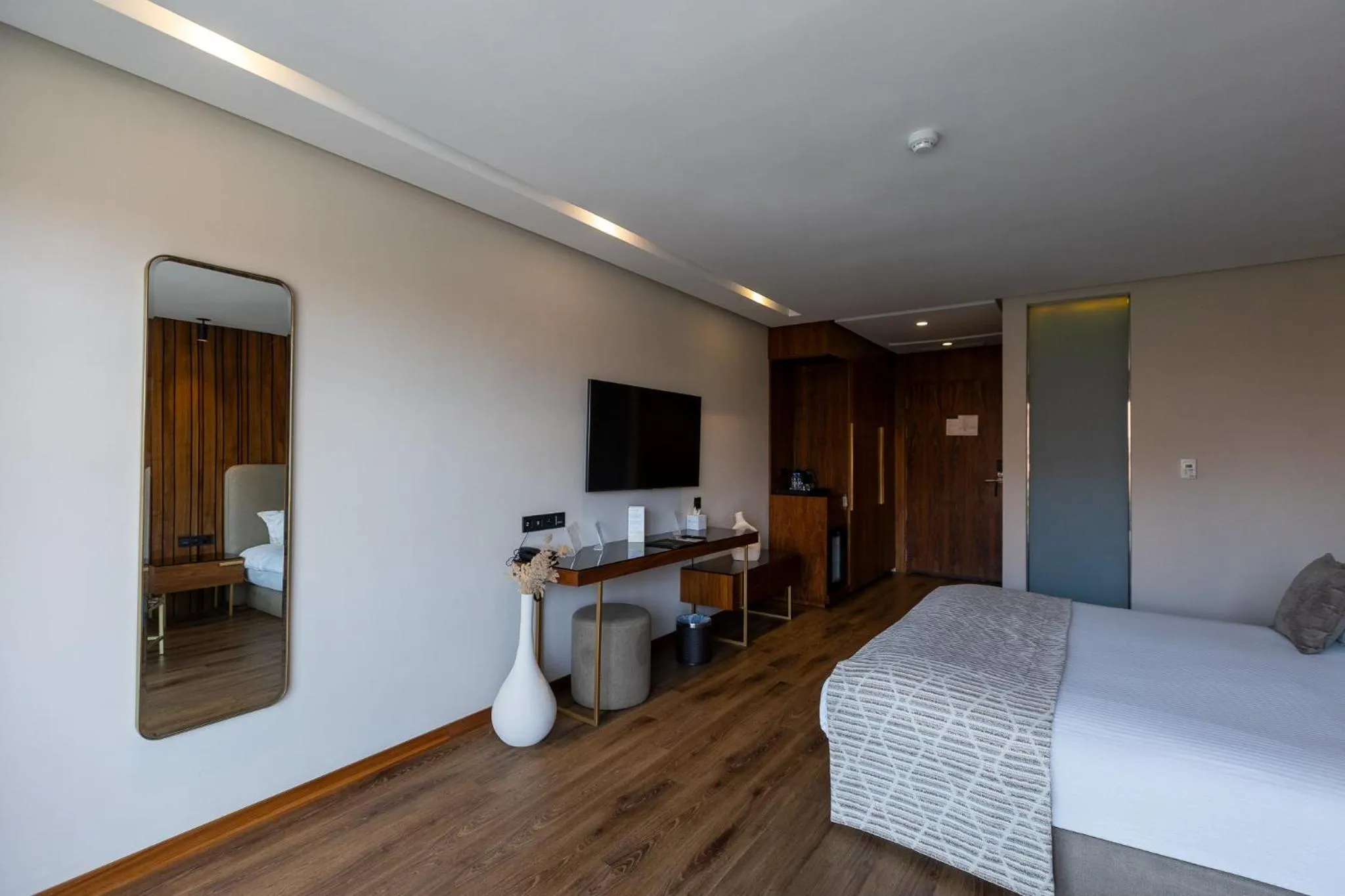 Bed in Longue vie Hotels