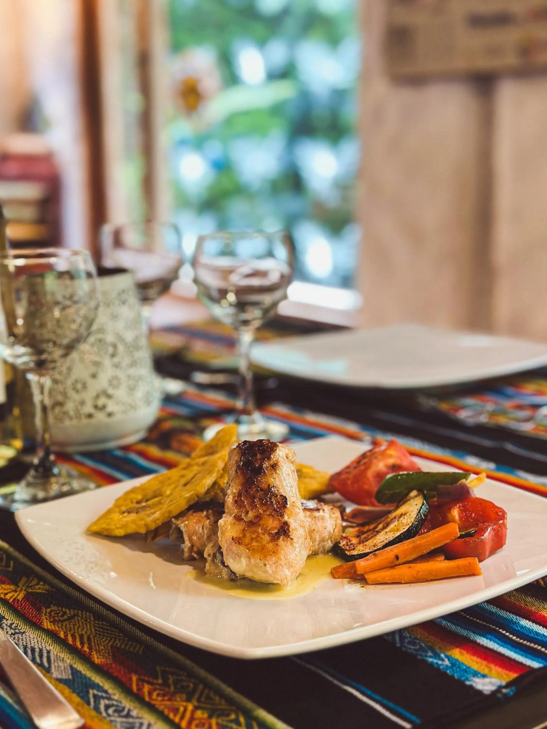 Food and drinks in Hotel El Abrazo del Arbol