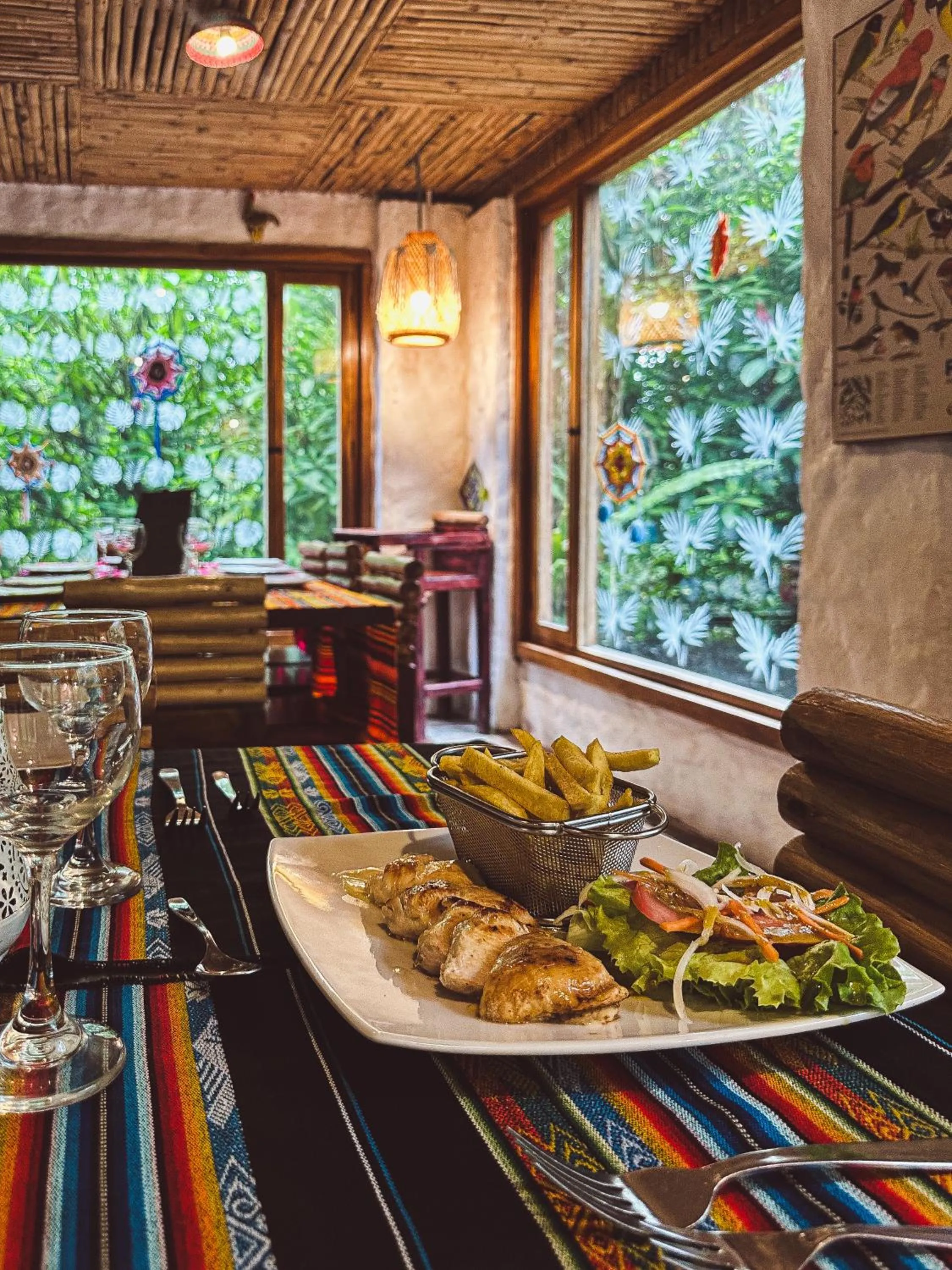 Restaurant/places to eat in Hotel El Abrazo del Arbol