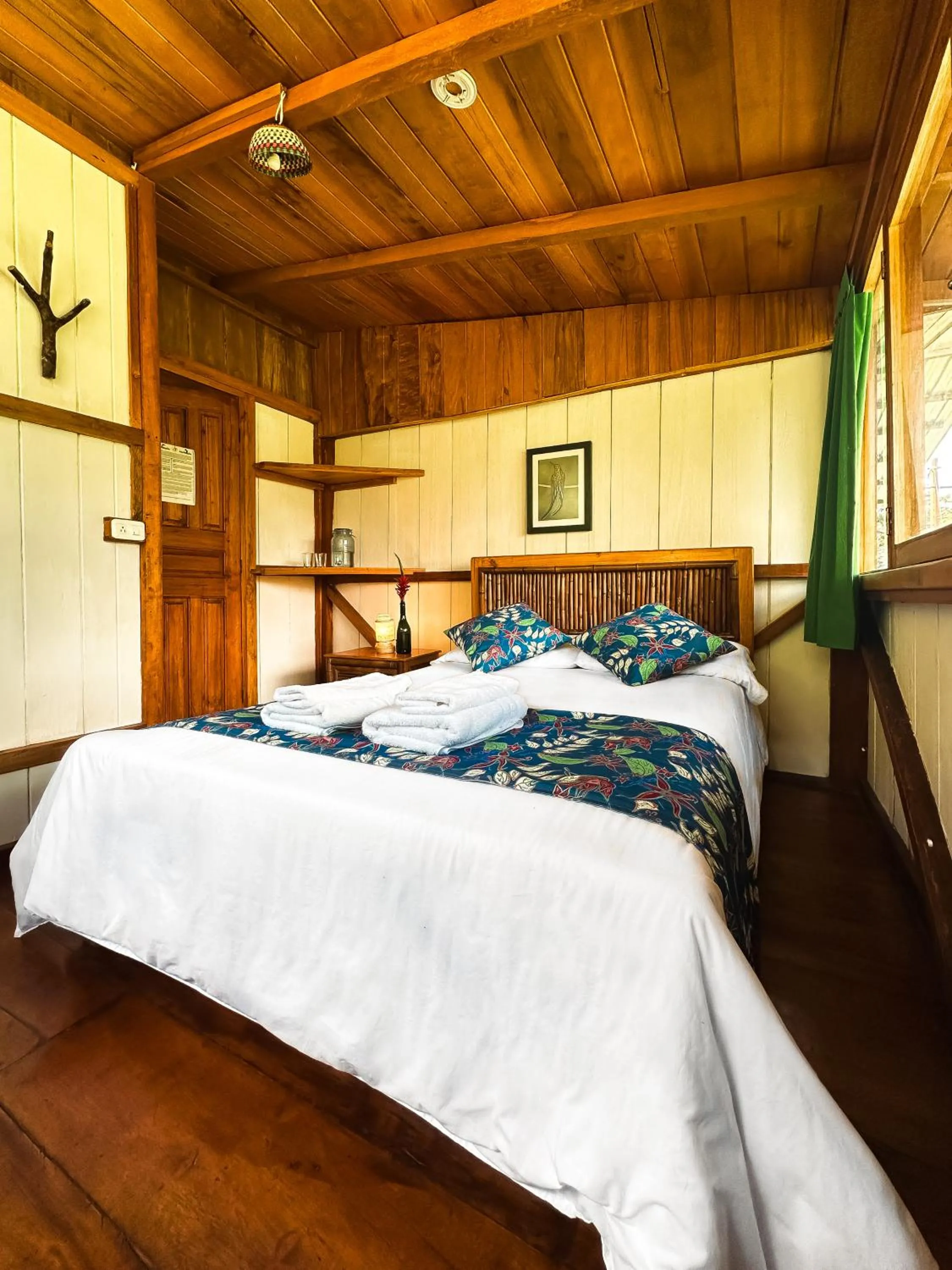 Bed in Hotel El Abrazo del Arbol