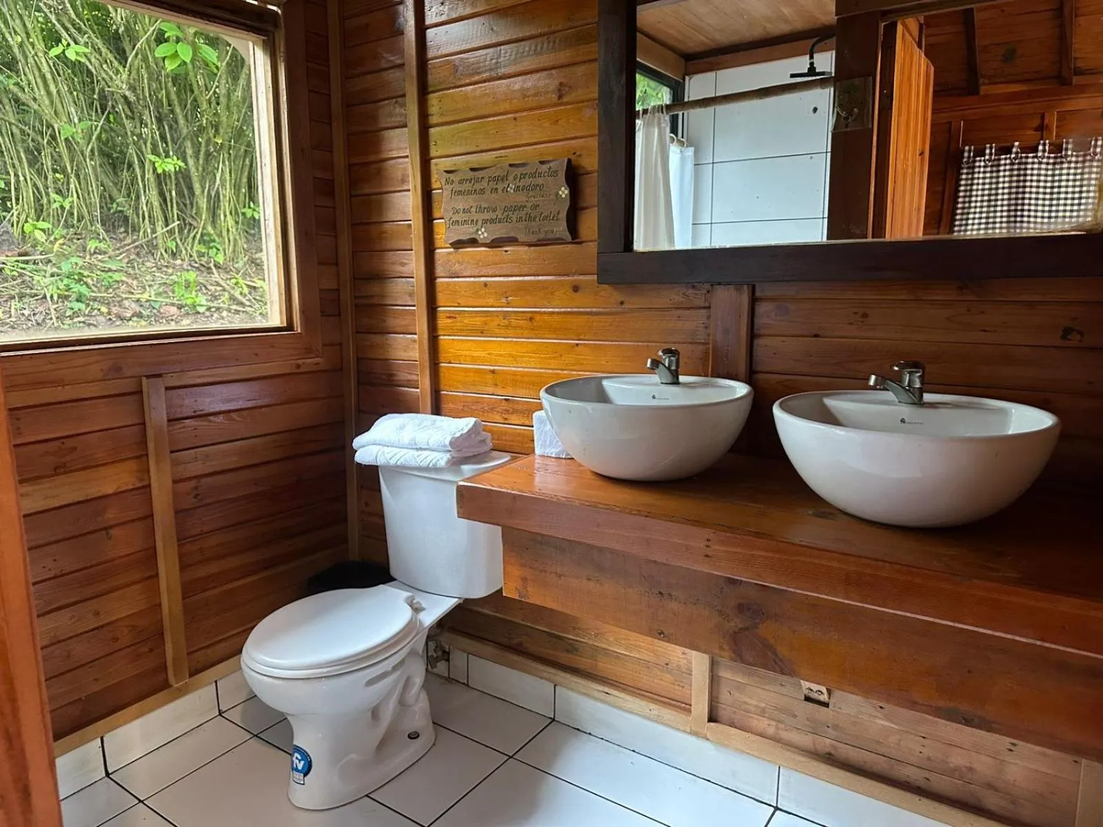 Bathroom in Hotel El Abrazo del Arbol
