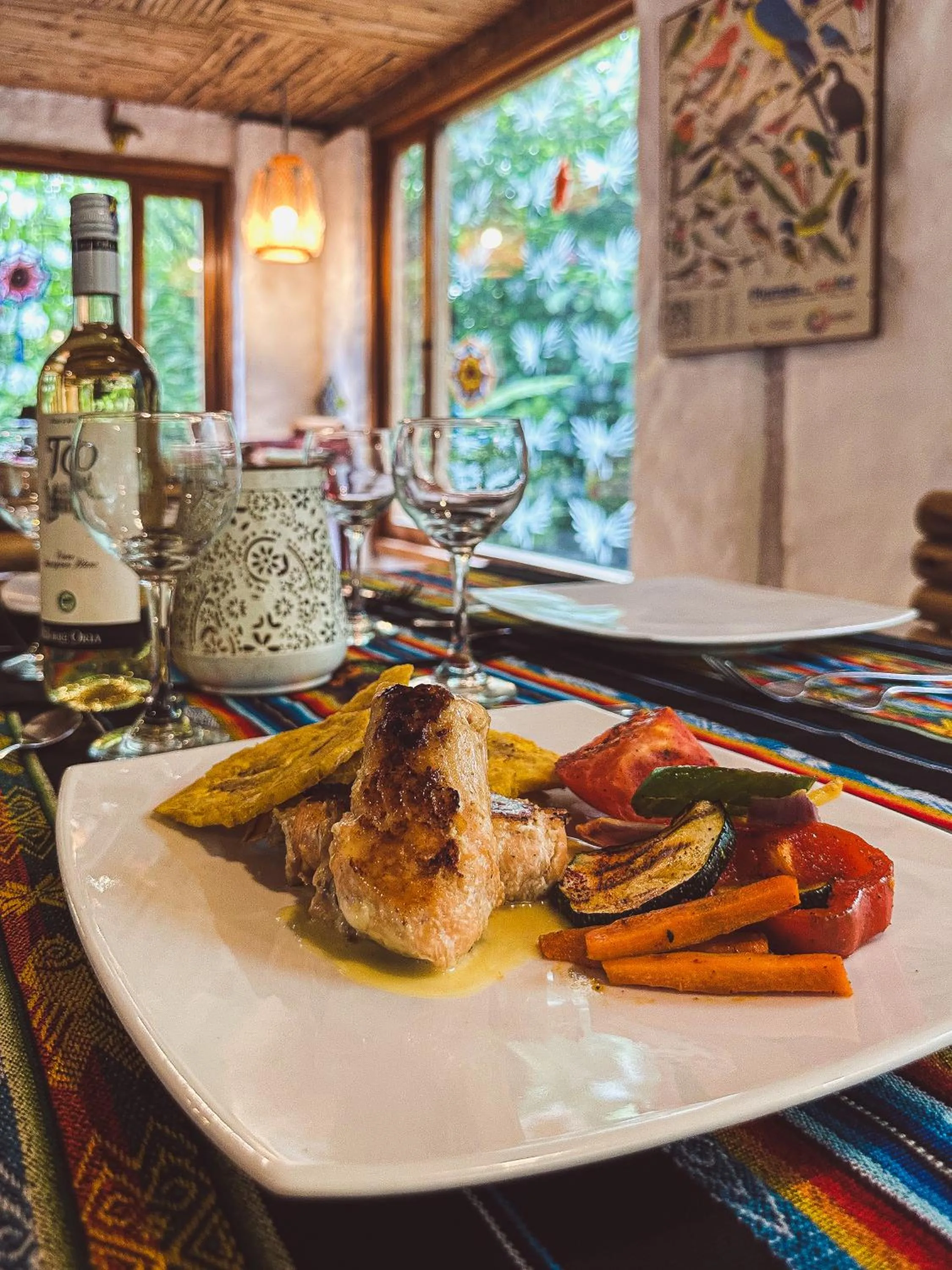 Food and drinks in Hotel El Abrazo del Arbol