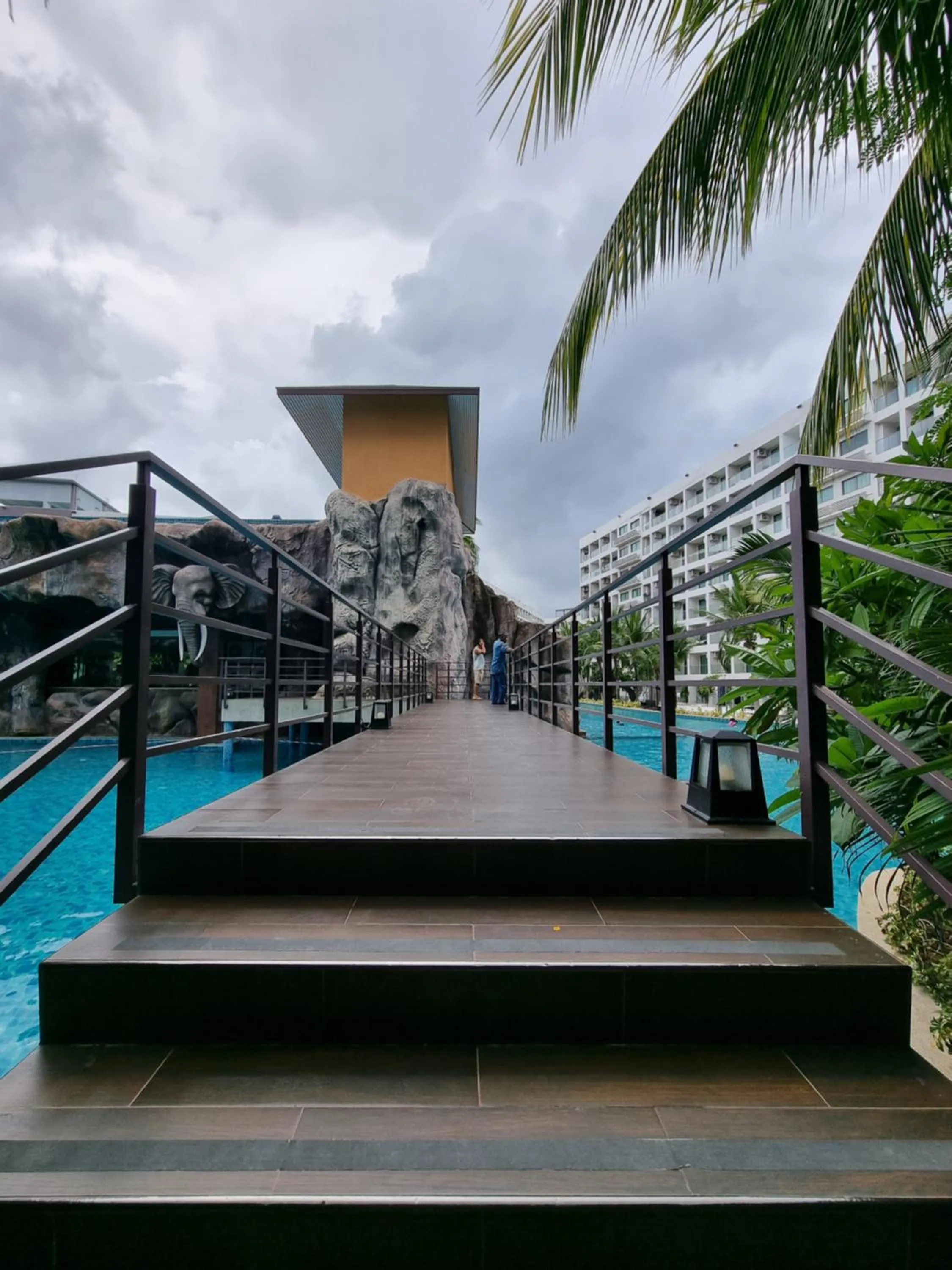 Laguna beach condo resort 3 maldives pattaya pool view ลากูน่า บีช คอนโด รีสอร์ต 3 พัทยา