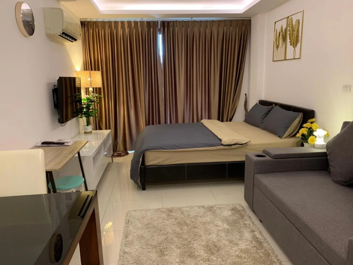 Bed in Laguna beach condo resort 3 maldives pattaya pool view ลากูน่า บีช คอนโด รีสอร์ต 3 พัทยา