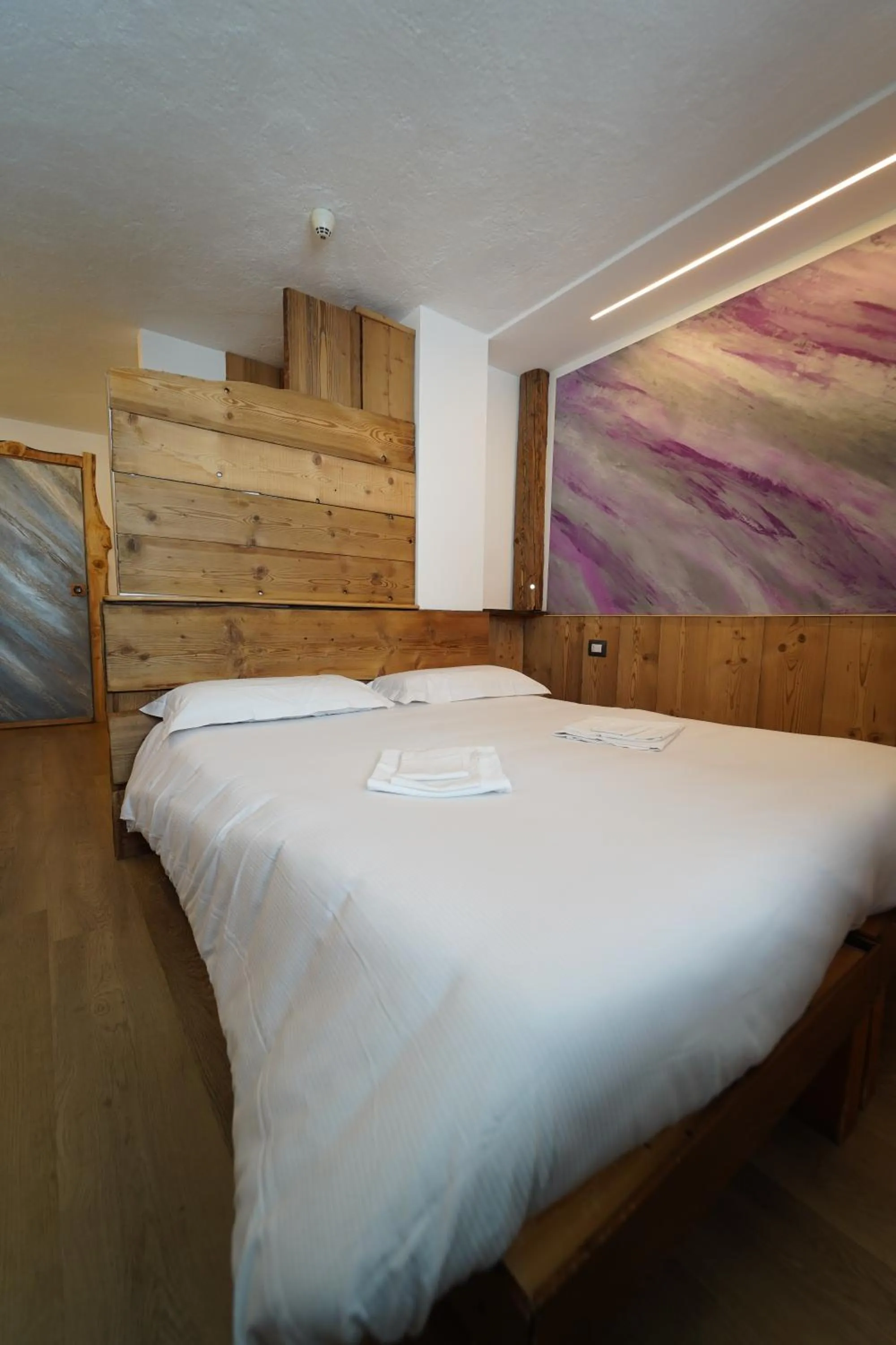 Bed in Hotel lo Stambecco