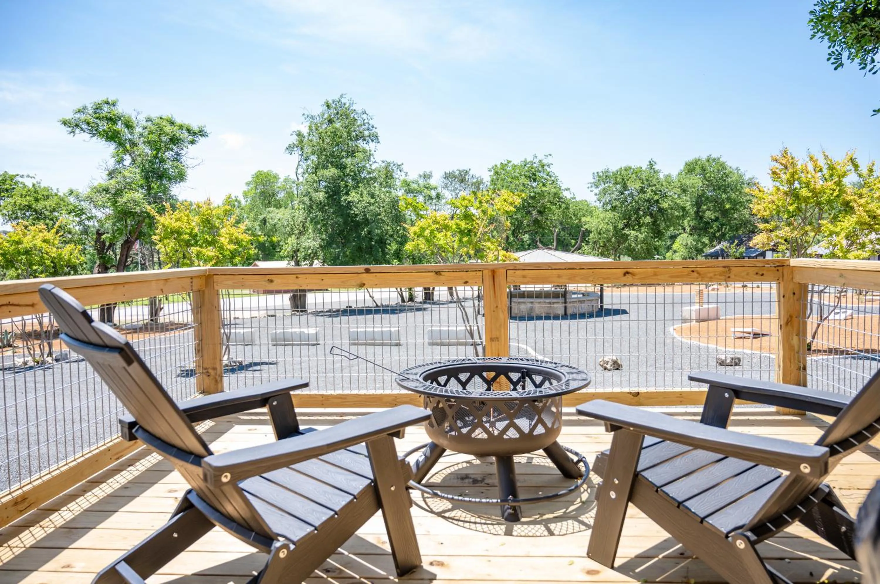 Patio in THE VAQUERO MOTEL