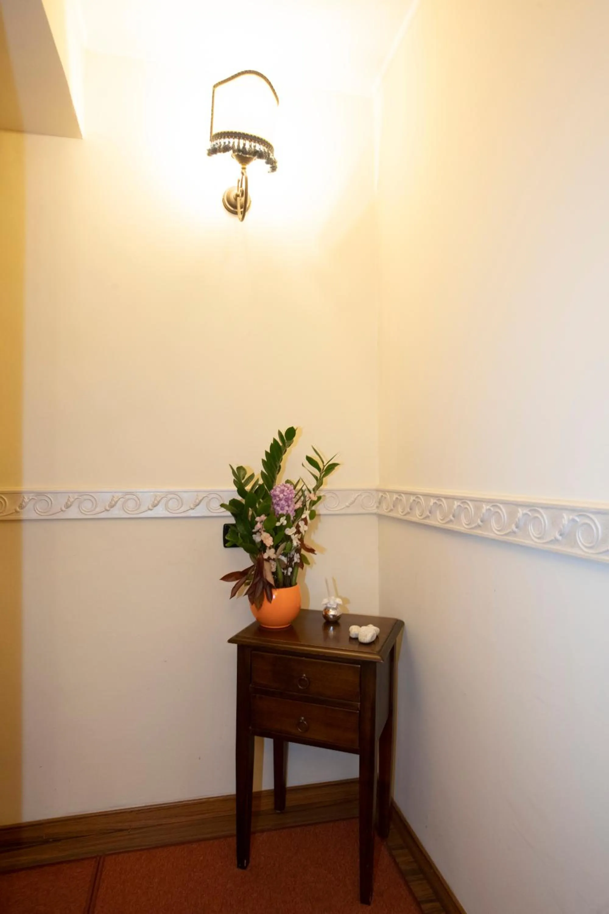 Decorative detail in Hotel Arcobaleno Siena