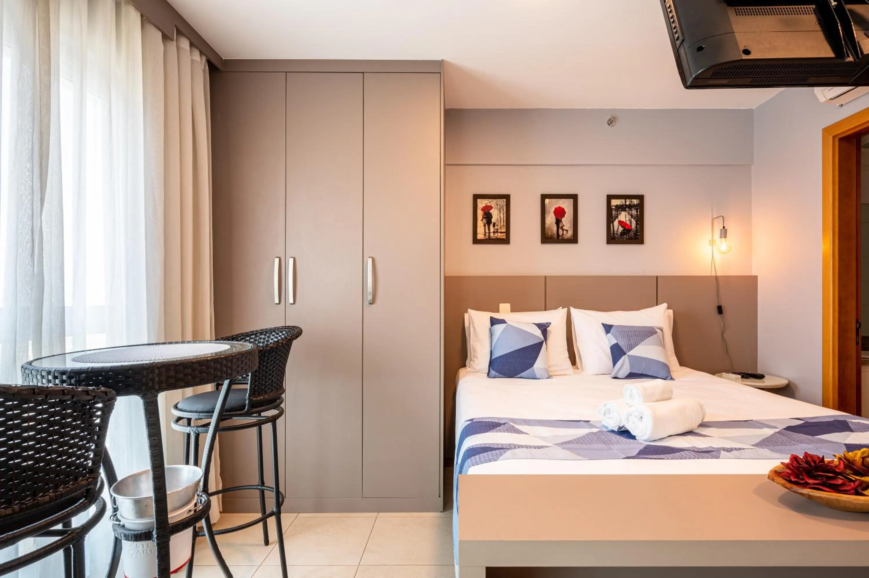 Bedroom, Bed in BSB STAY Premium Flats Particulares - Saint Moritz