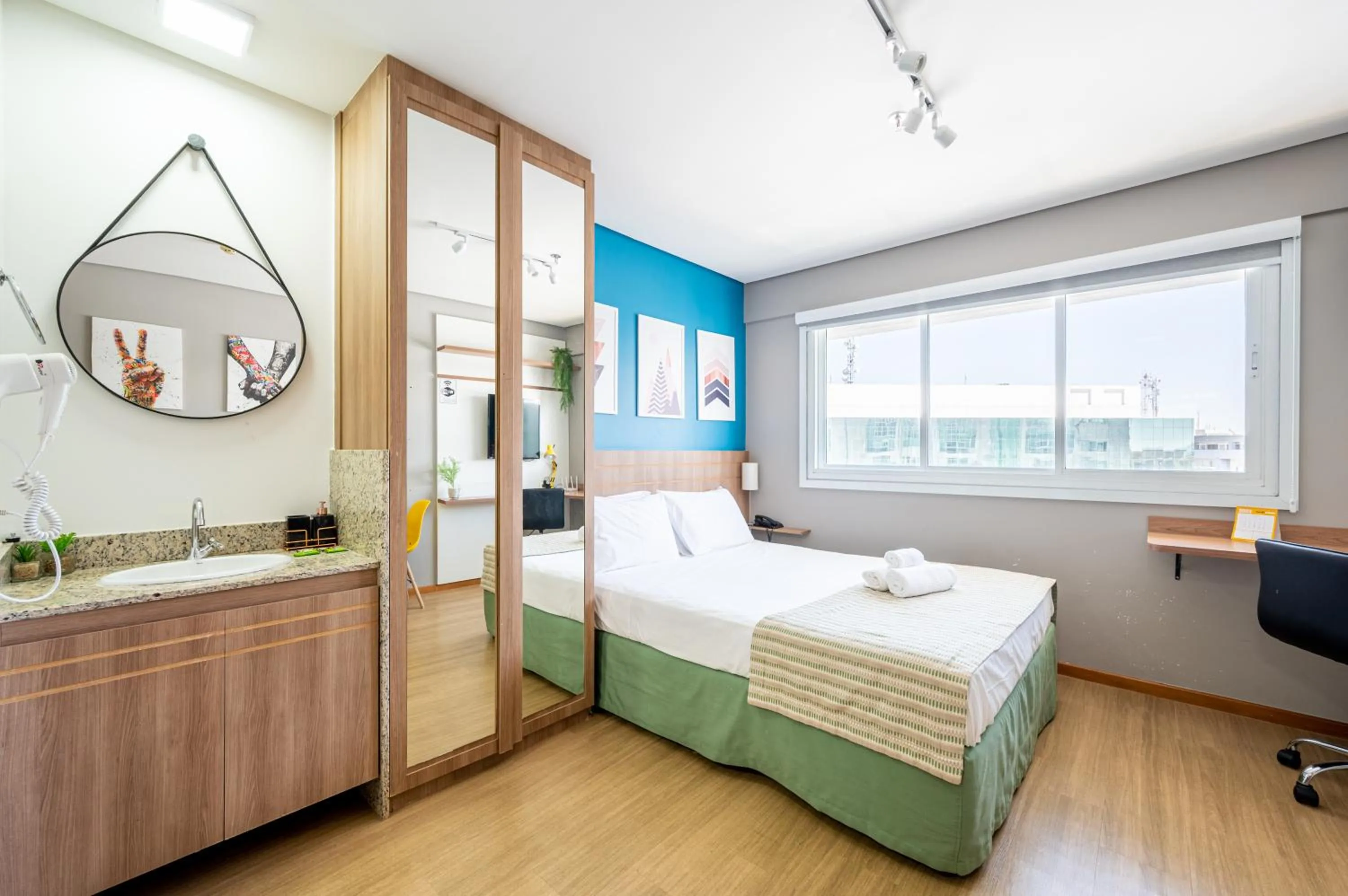 Photo of the whole room, Bed in BSB STAY Premium Flats Particulares - Saint Moritz