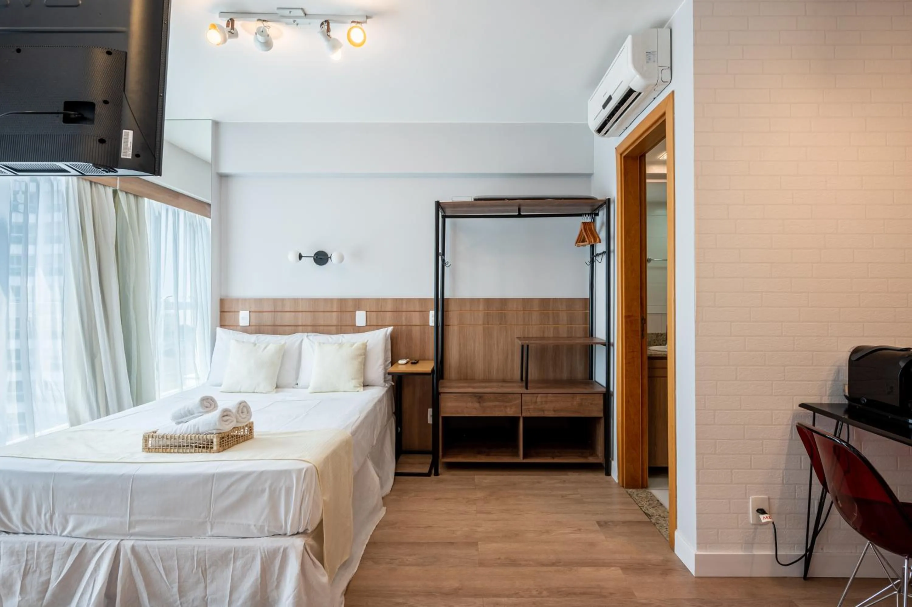 Photo of the whole room, Bed in BSB STAY Premium Flats Particulares - Saint Moritz