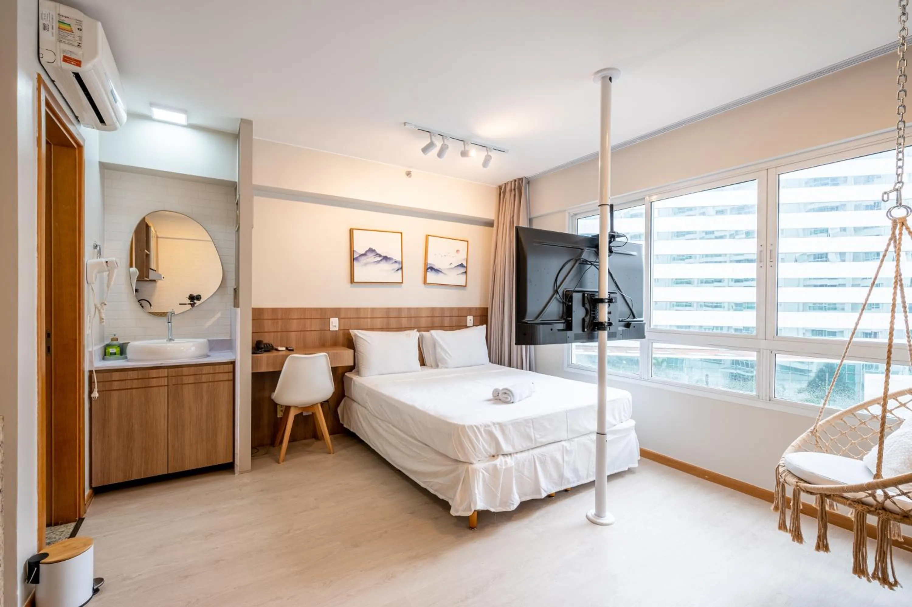 Bedroom, Bed in BSB STAY Premium Flats Particulares - Saint Moritz