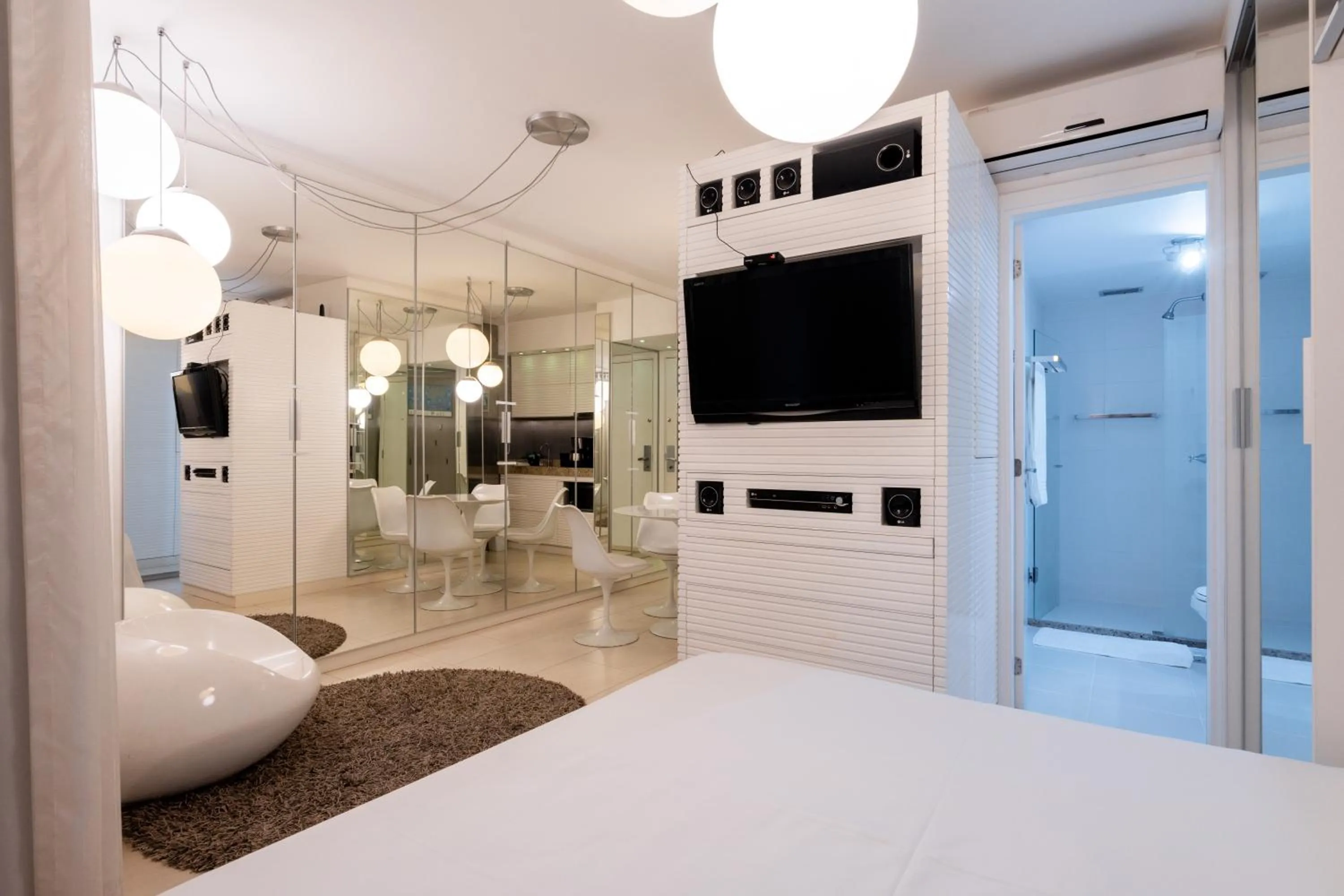 Photo of the whole room, Bed in BSB STAY Premium Flats Particulares - Saint Moritz