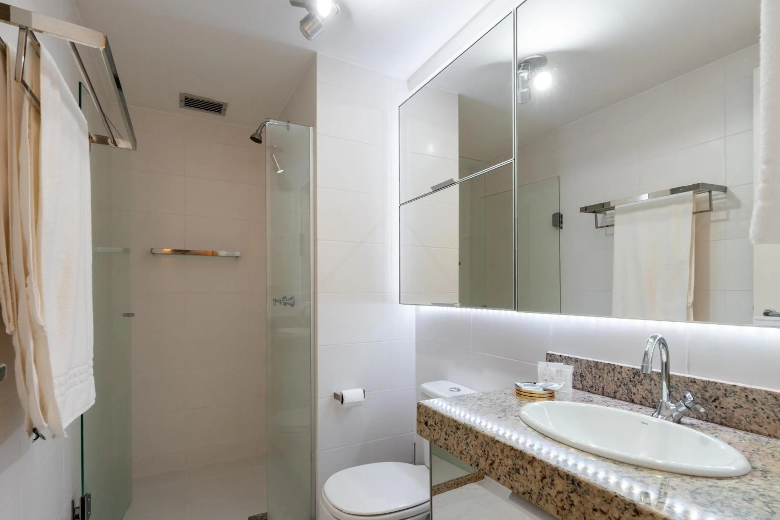 Shower in BSB STAY Premium Flats Particulares - Saint Moritz