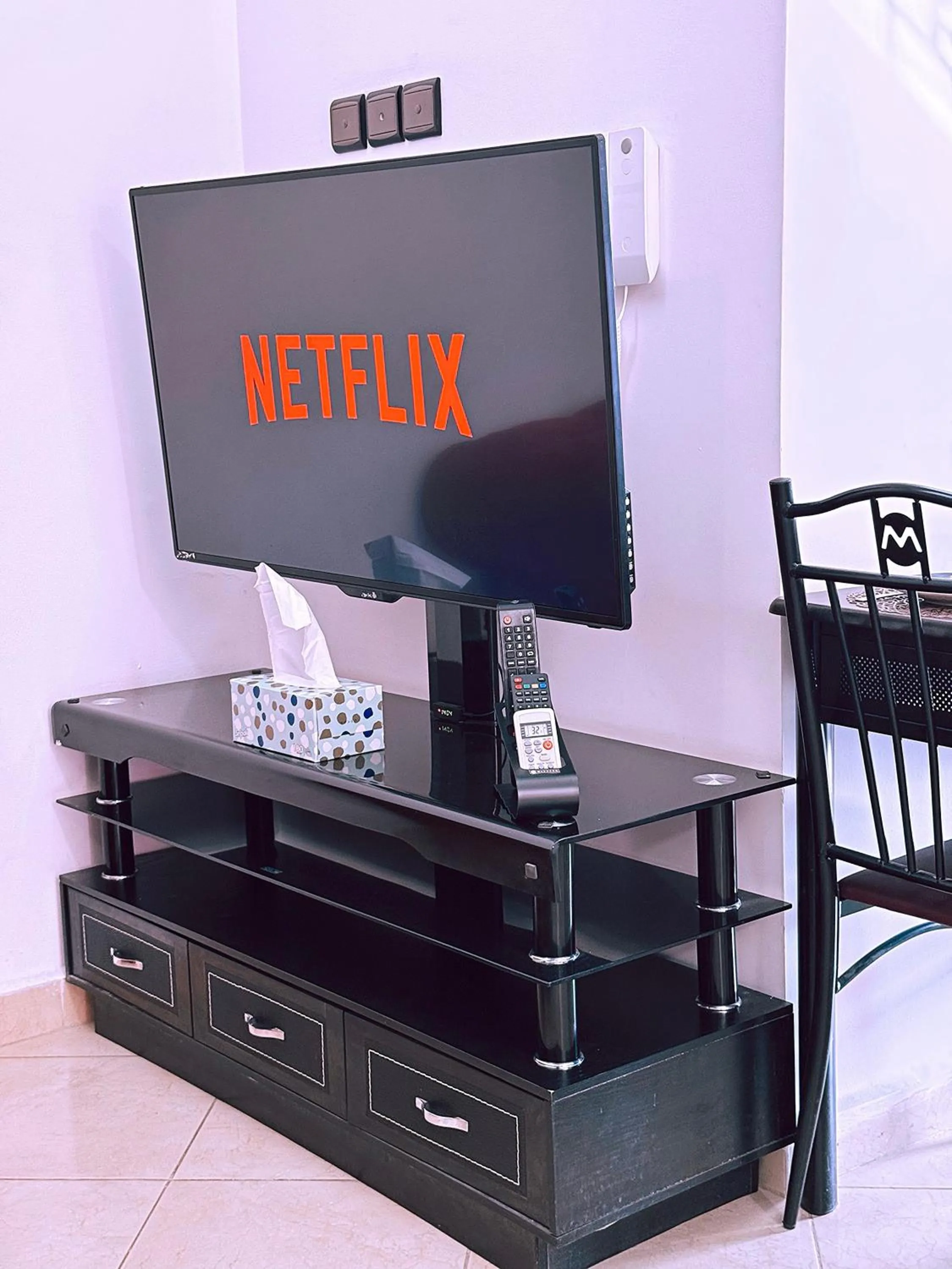 Communal lounge/ TV room in Residence Chay - Luxury Appart