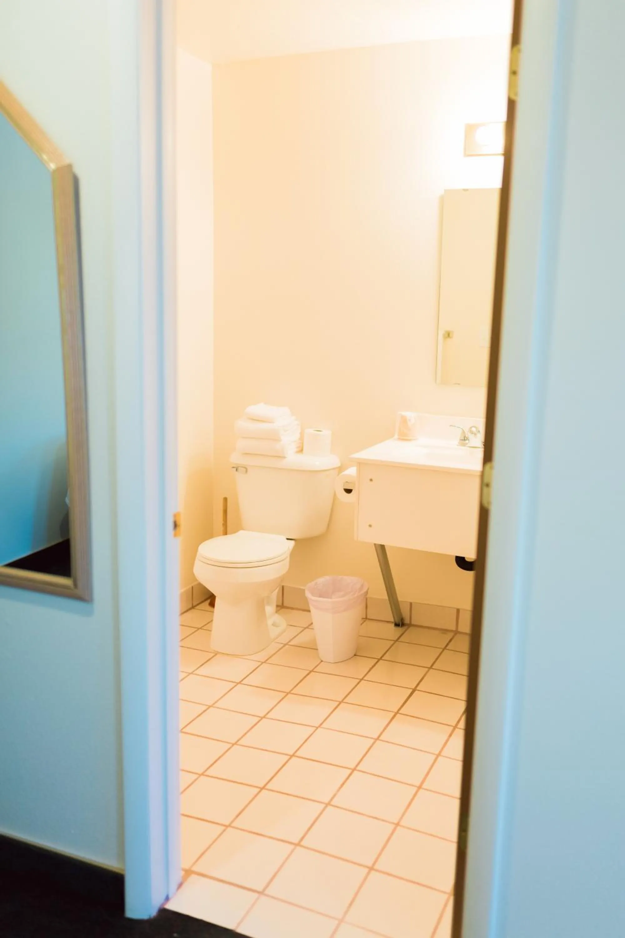 Bathroom in Two Sunsets Hotel