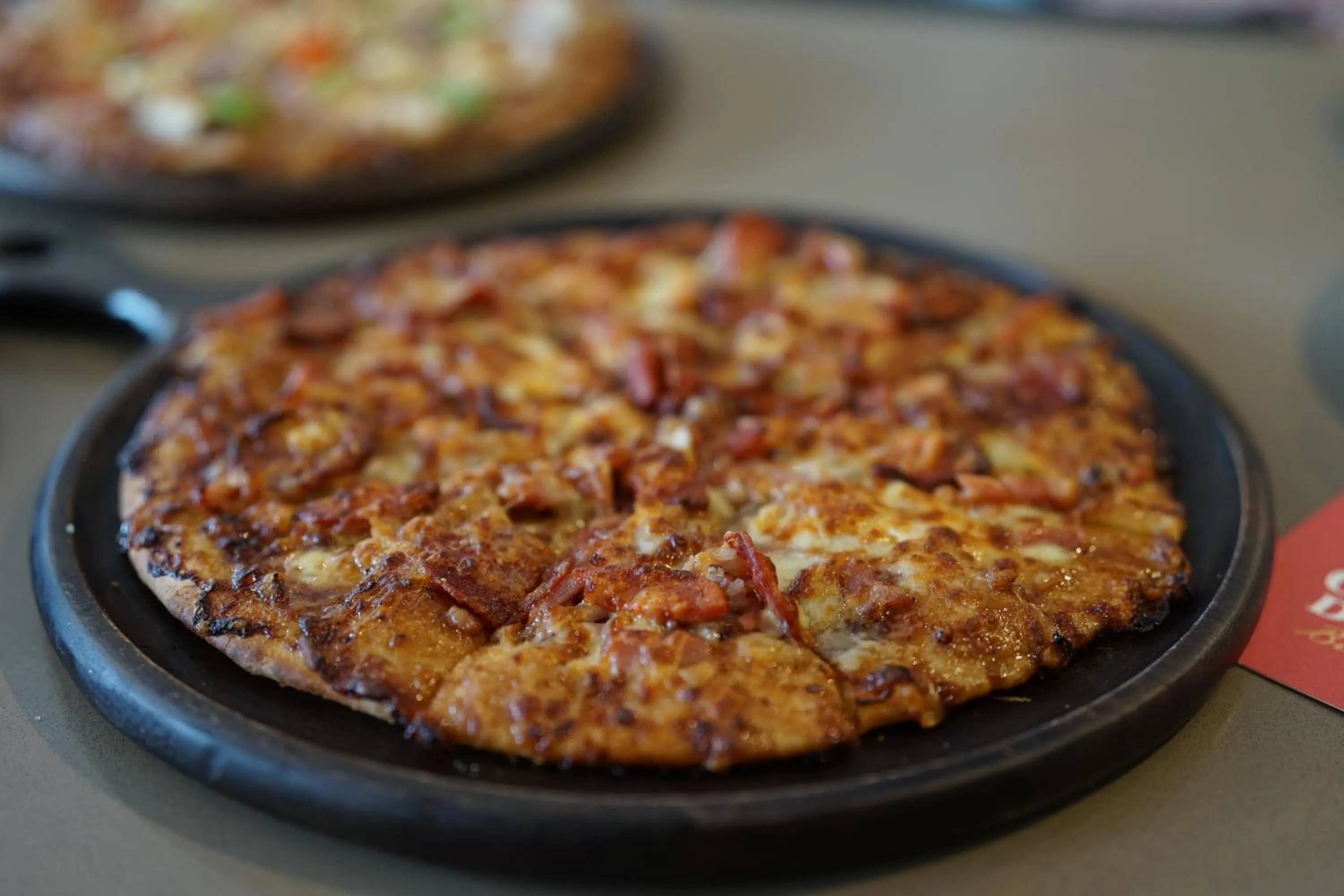 Food and drinks in Hotel Queanbeyan Canberra