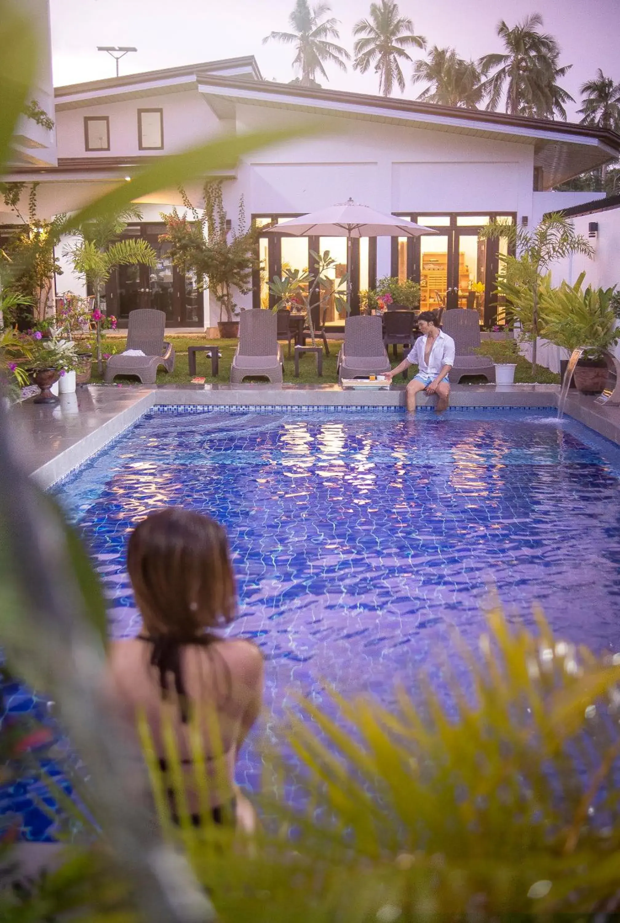 Pool view in Thistle Inn Pool view in Thistle Inn