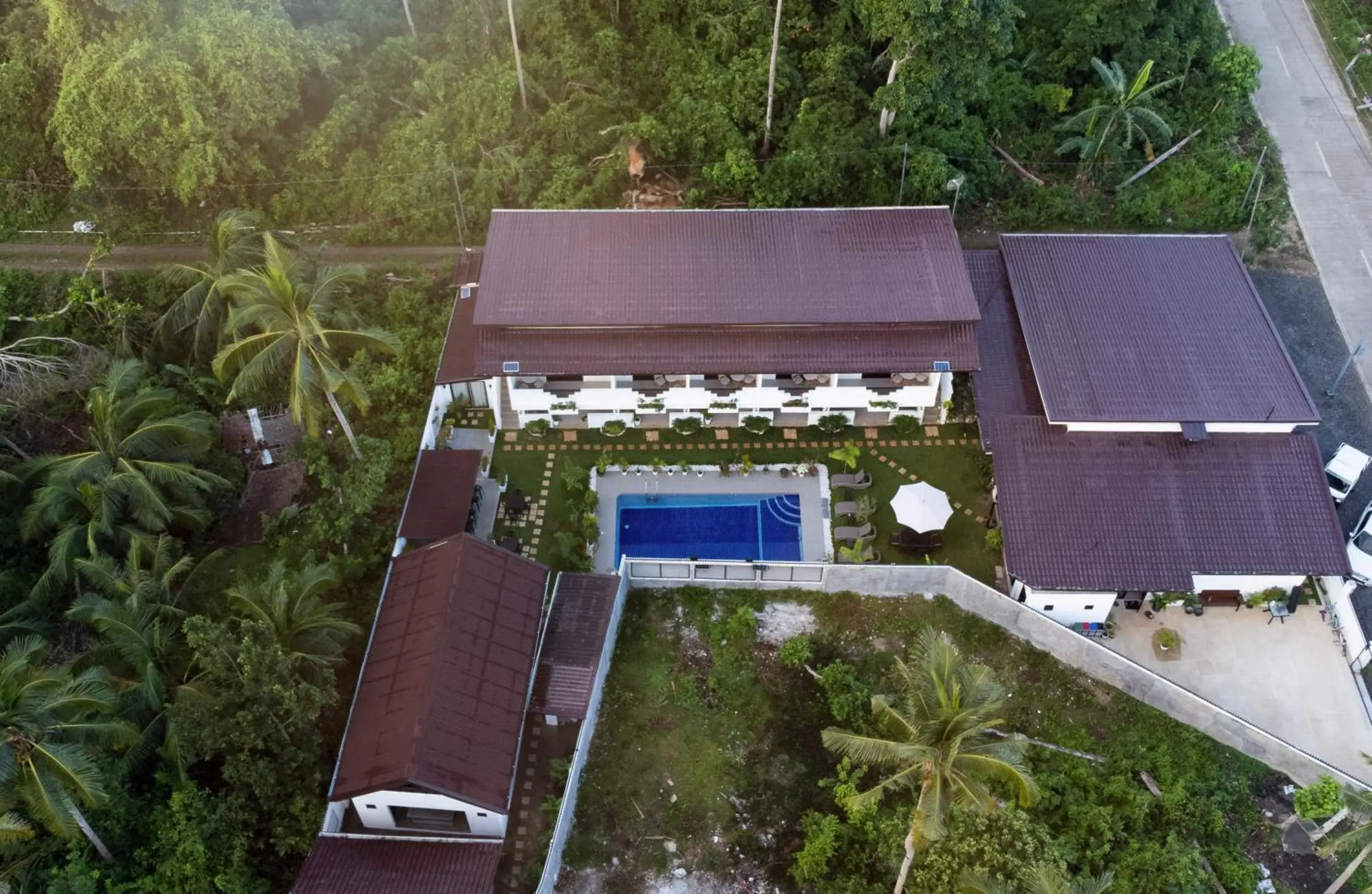 Property building in Thistle Inn Property building in Thistle Inn