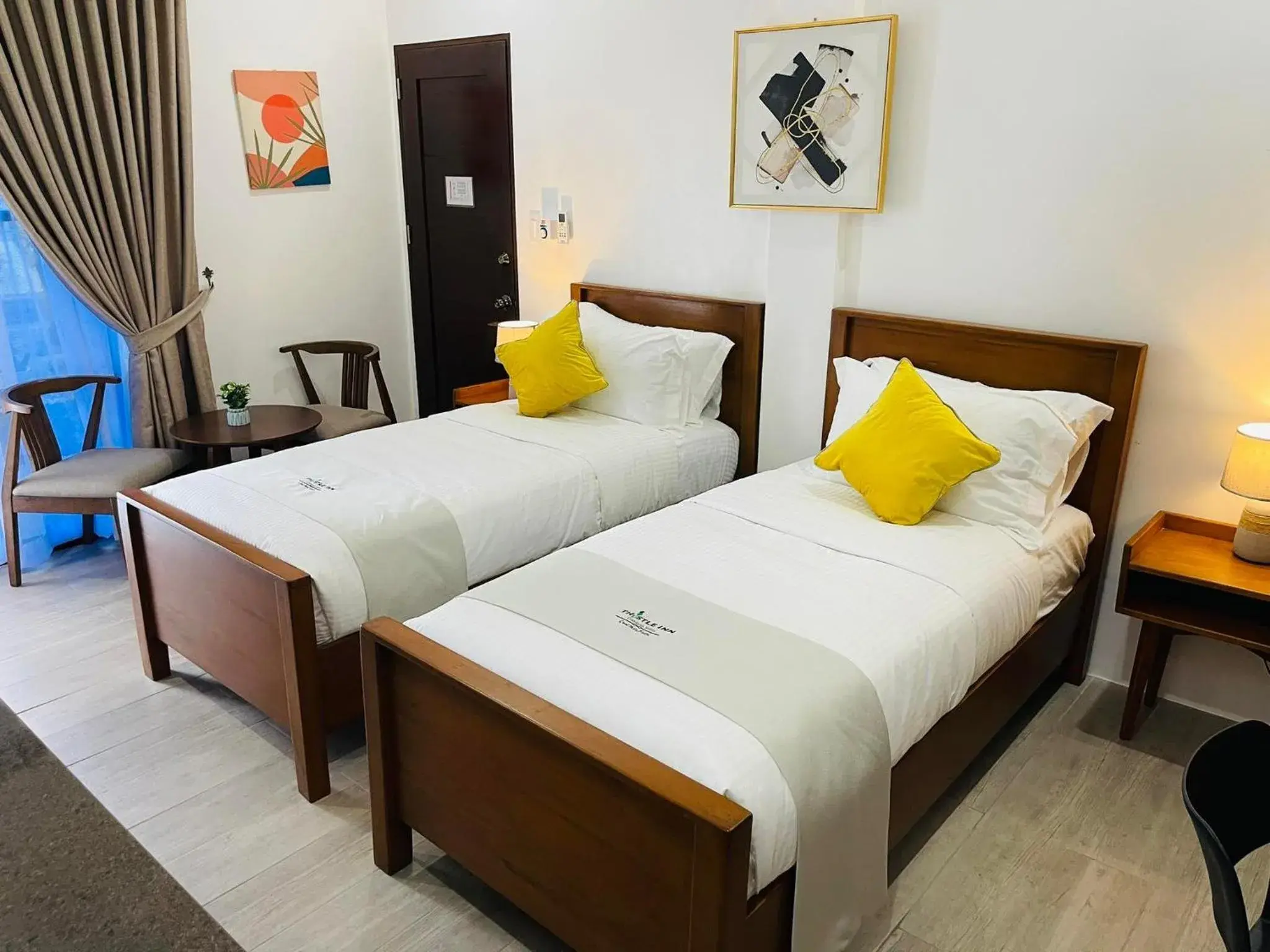 Bedroom, Bed in Thistle Inn Bedroom, Bed in Thistle Inn