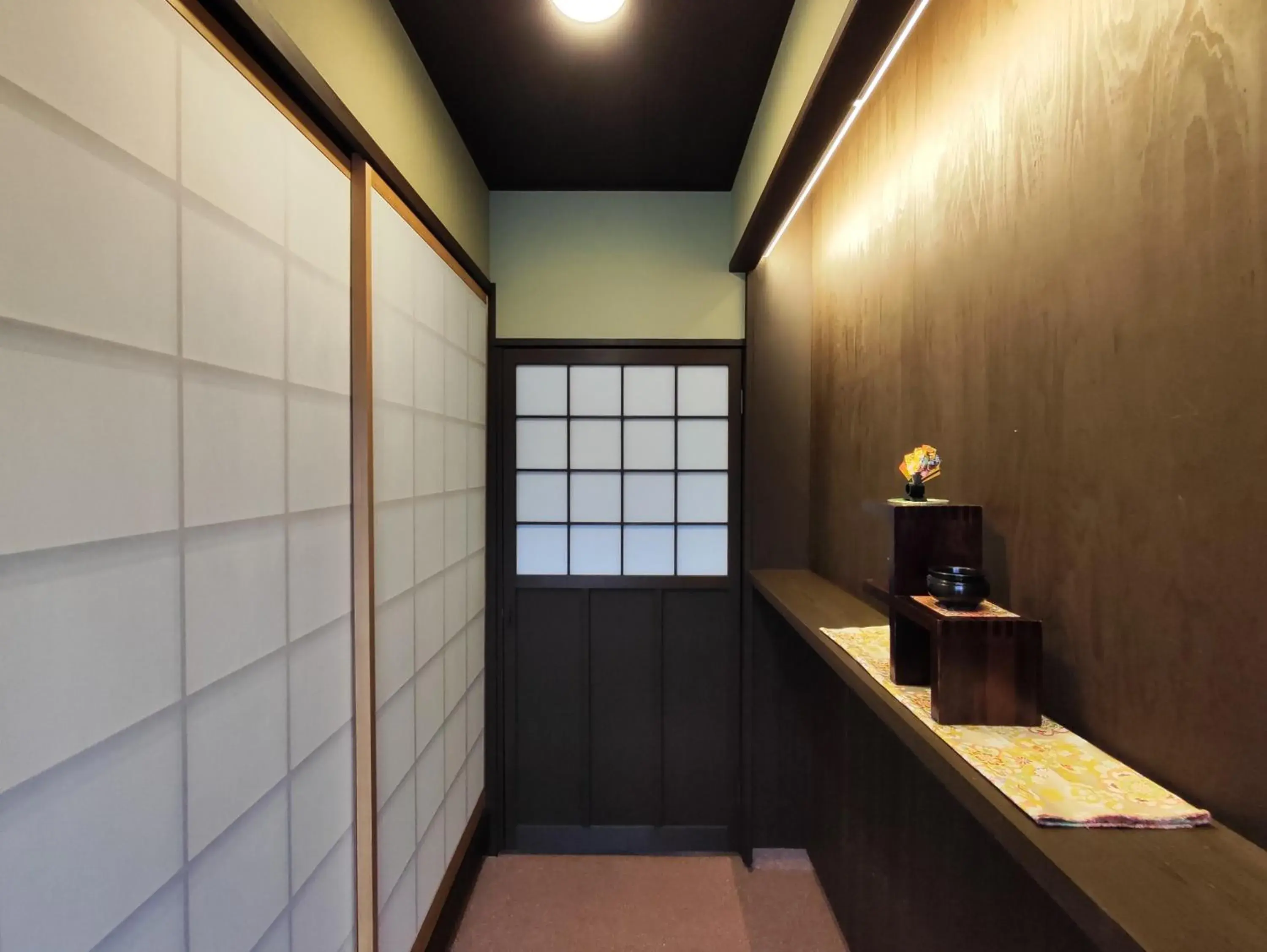 Facade/entrance in West Japan Kyoto Kiyomizu Facade/entrance in West Japan Kyoto Kiyomizu