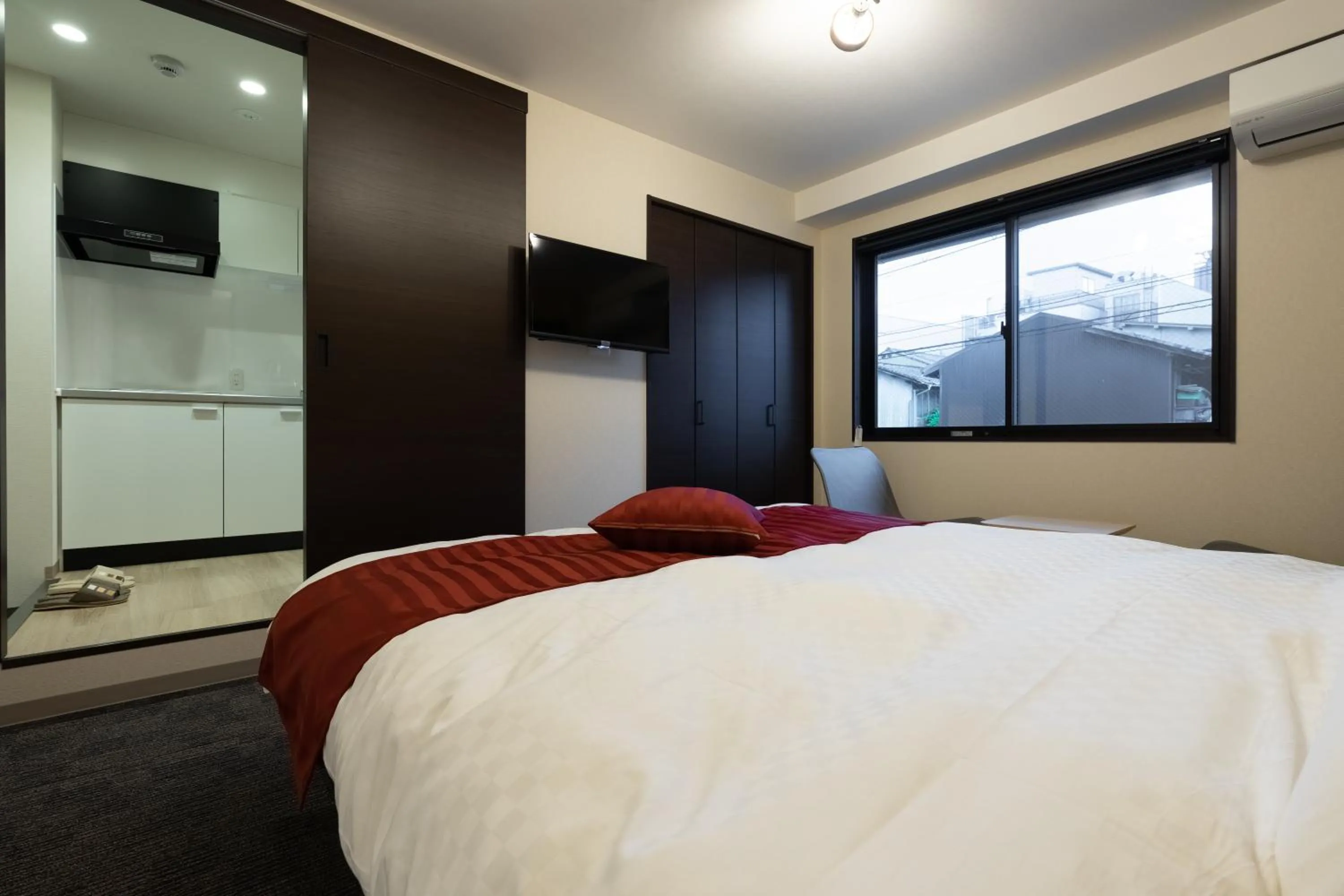 Photo of the whole room, Bed in West Japan Kyoto Kiyomizu