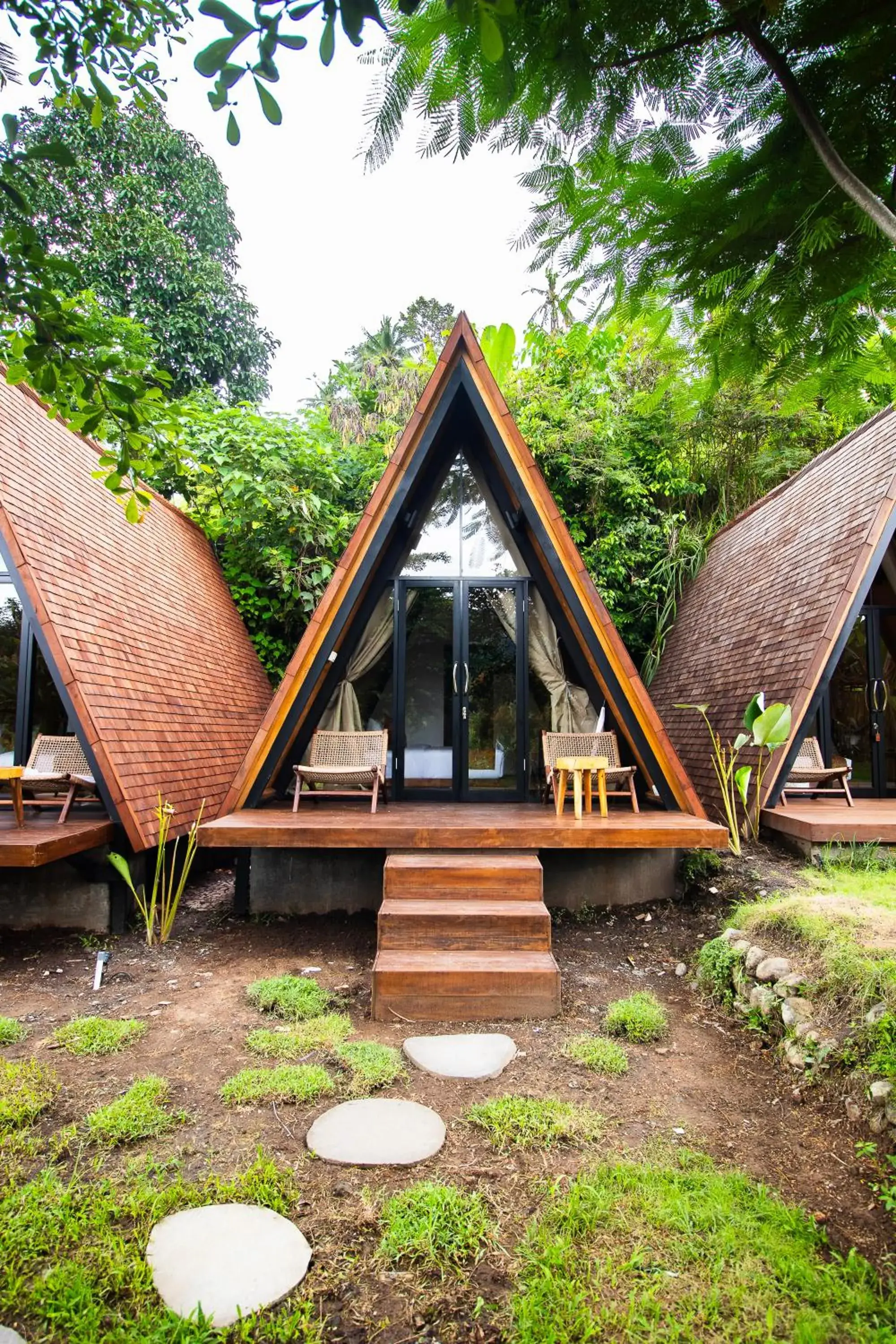 Property building in Natya River Sidemen Property building in Natya River Sidemen