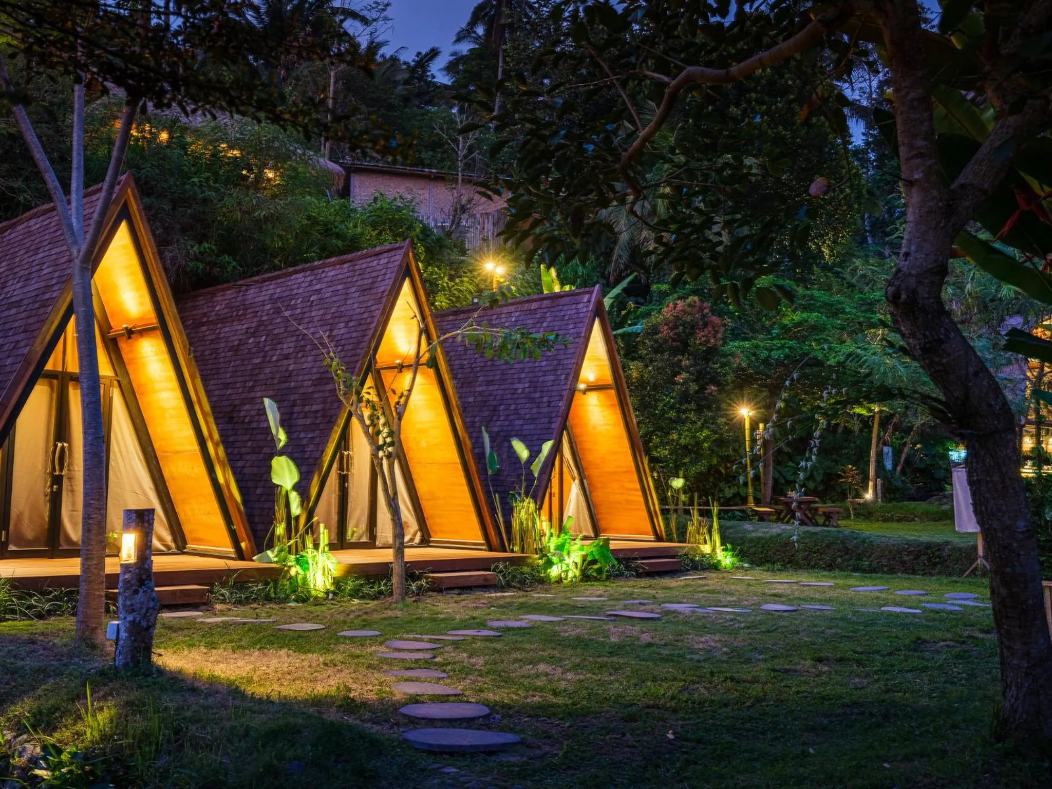 Garden view in Natya River Sidemen