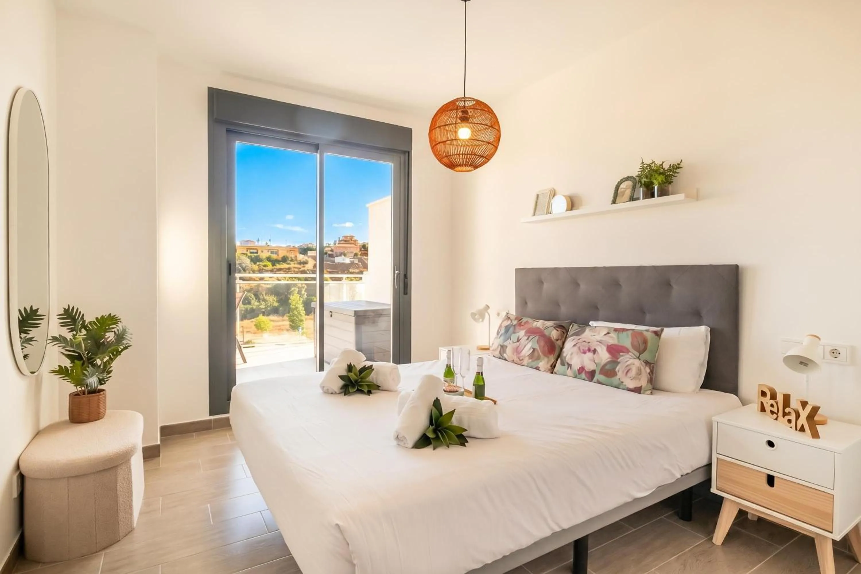 Other, Bed in Luxury La Cala With Pool - Happy Rentals