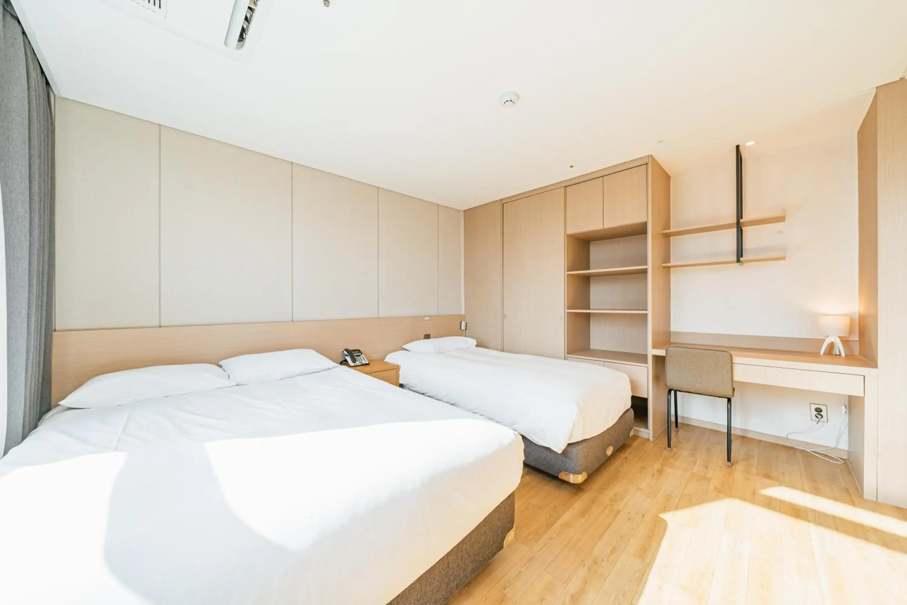 Junior Suite in Hotel Zinc Junior Suite in Hotel Zinc