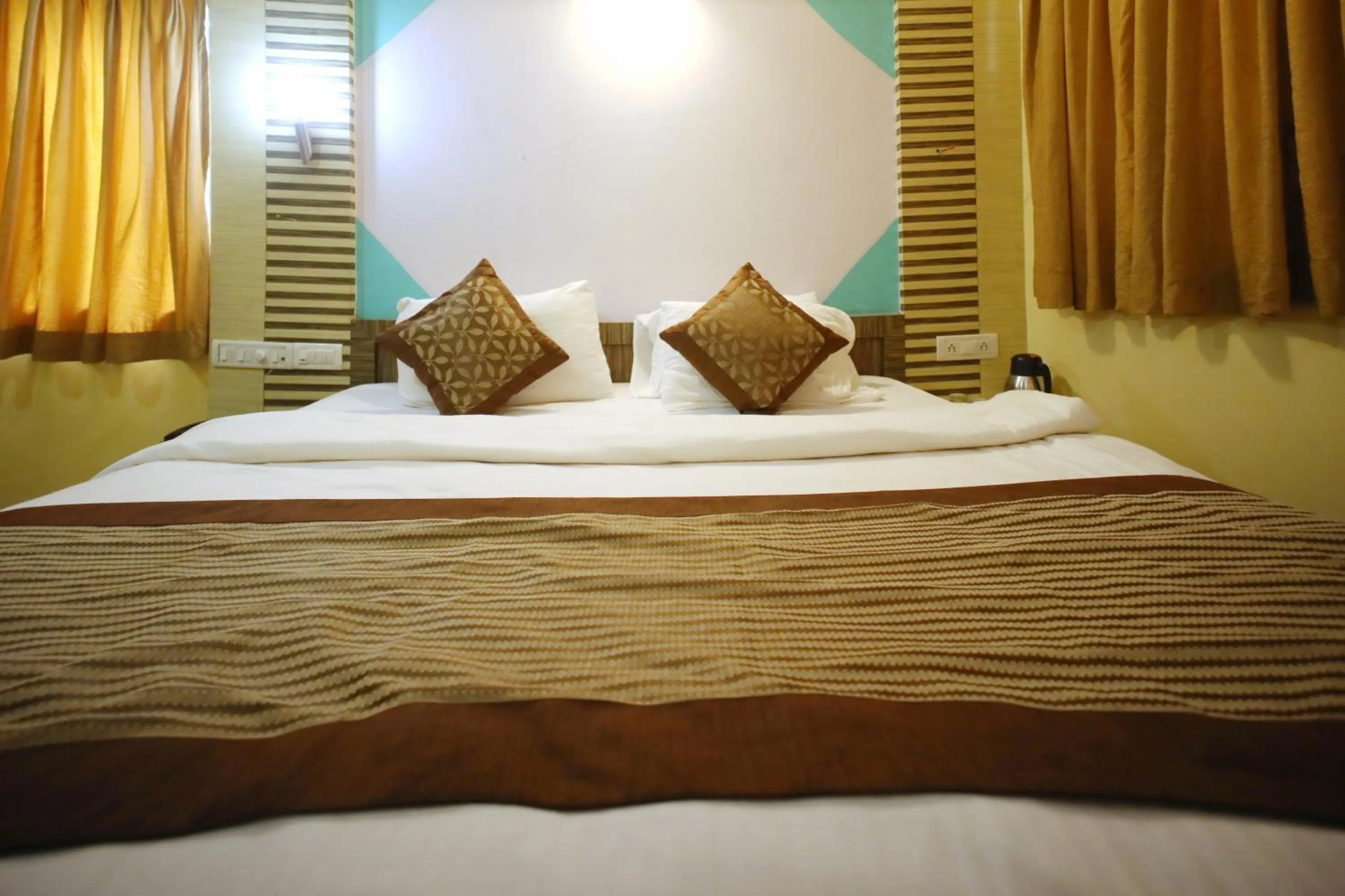Bed in The Byke Heritage Resort - Matheran