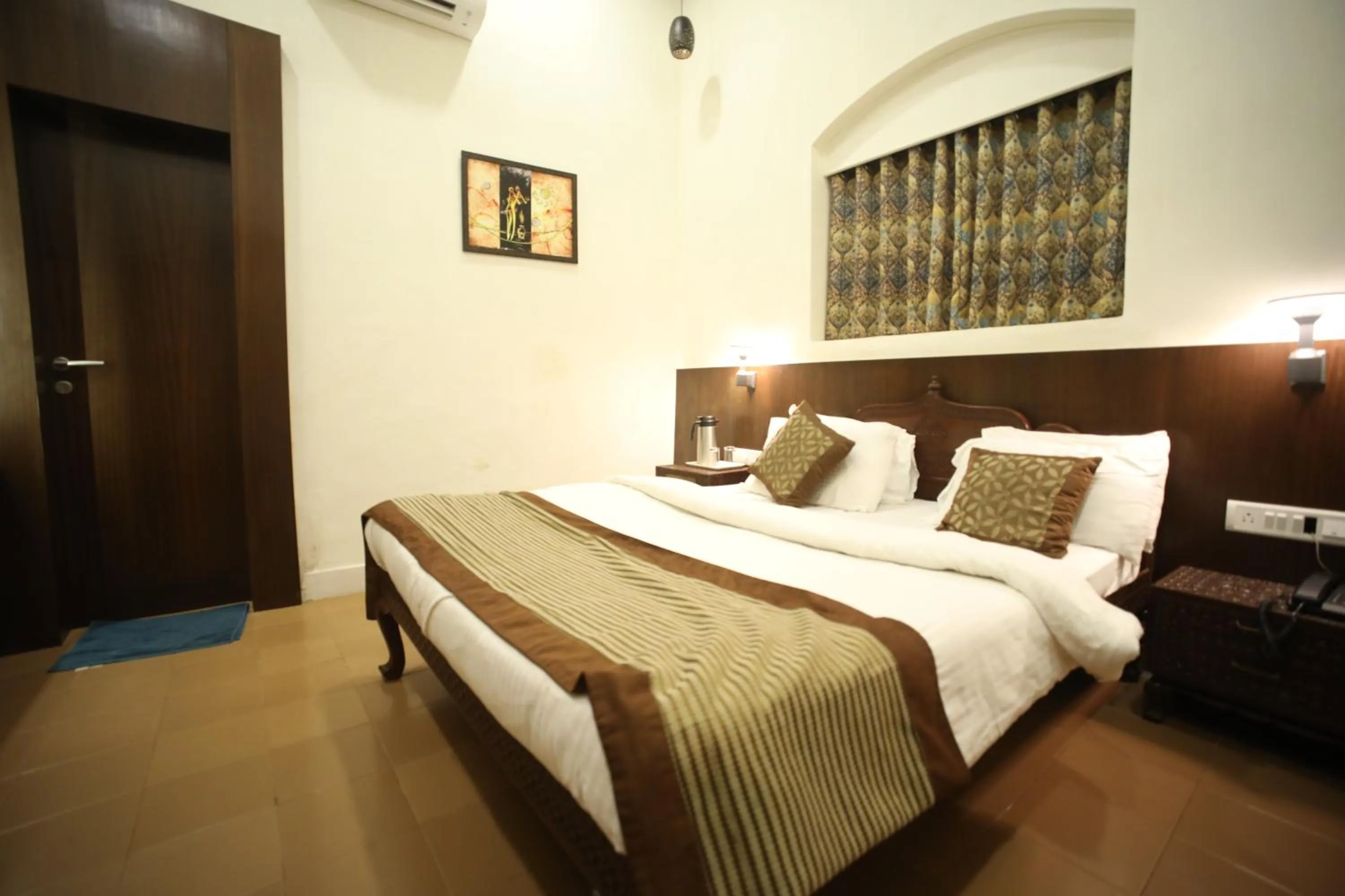 Bed in The Byke Heritage Resort - Matheran