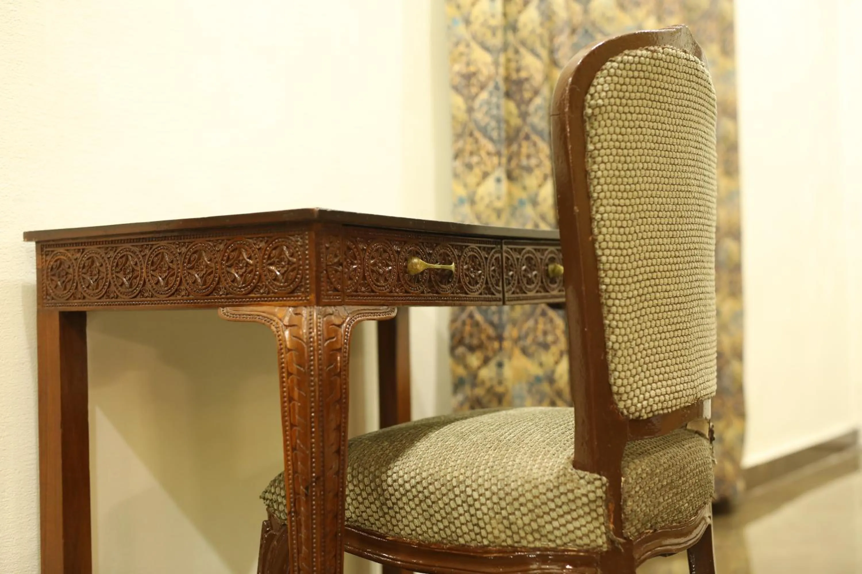 Living room in The Byke Heritage Resort - Matheran