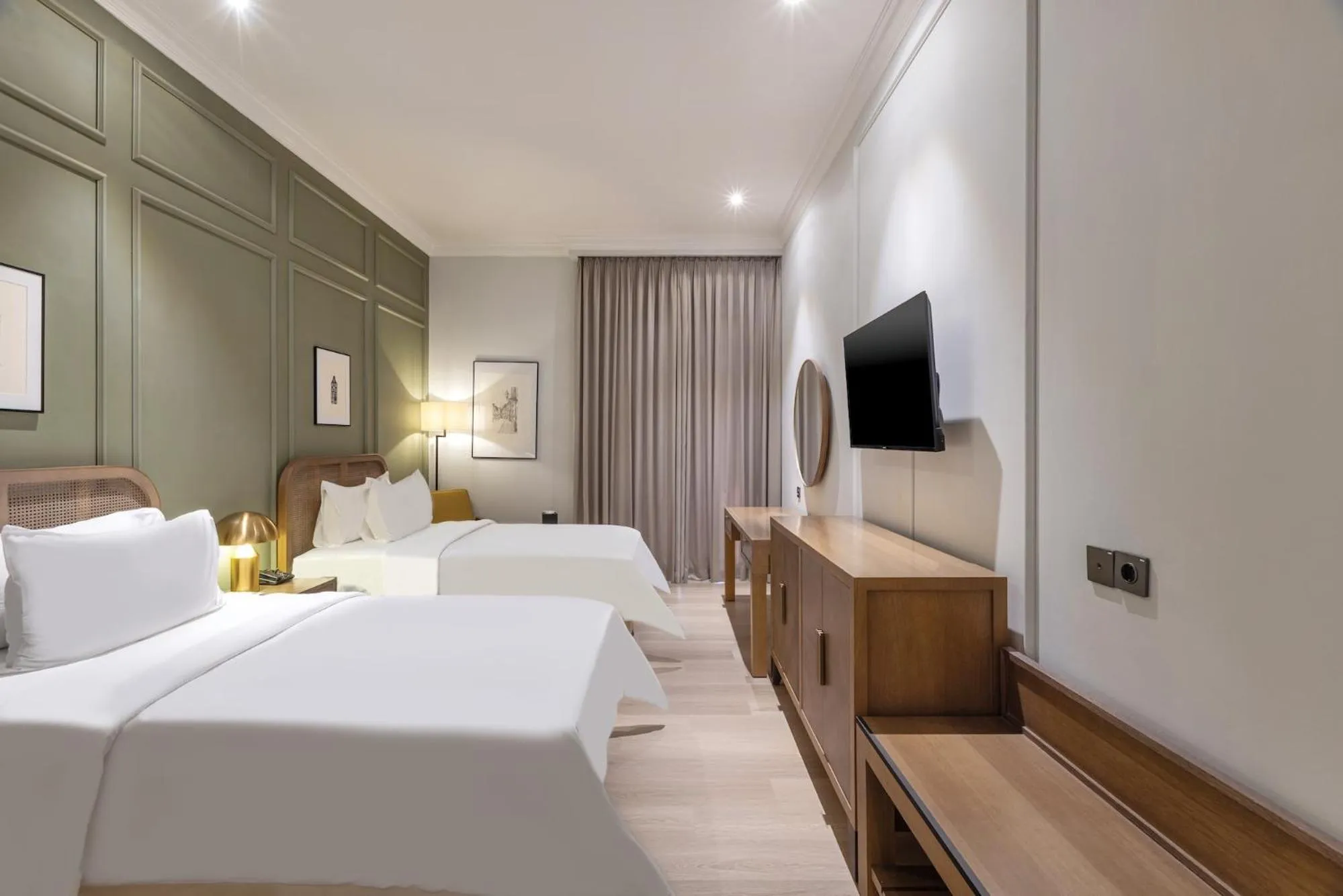 Bedroom, Bed in ARTOTEL Casa Hangtuah