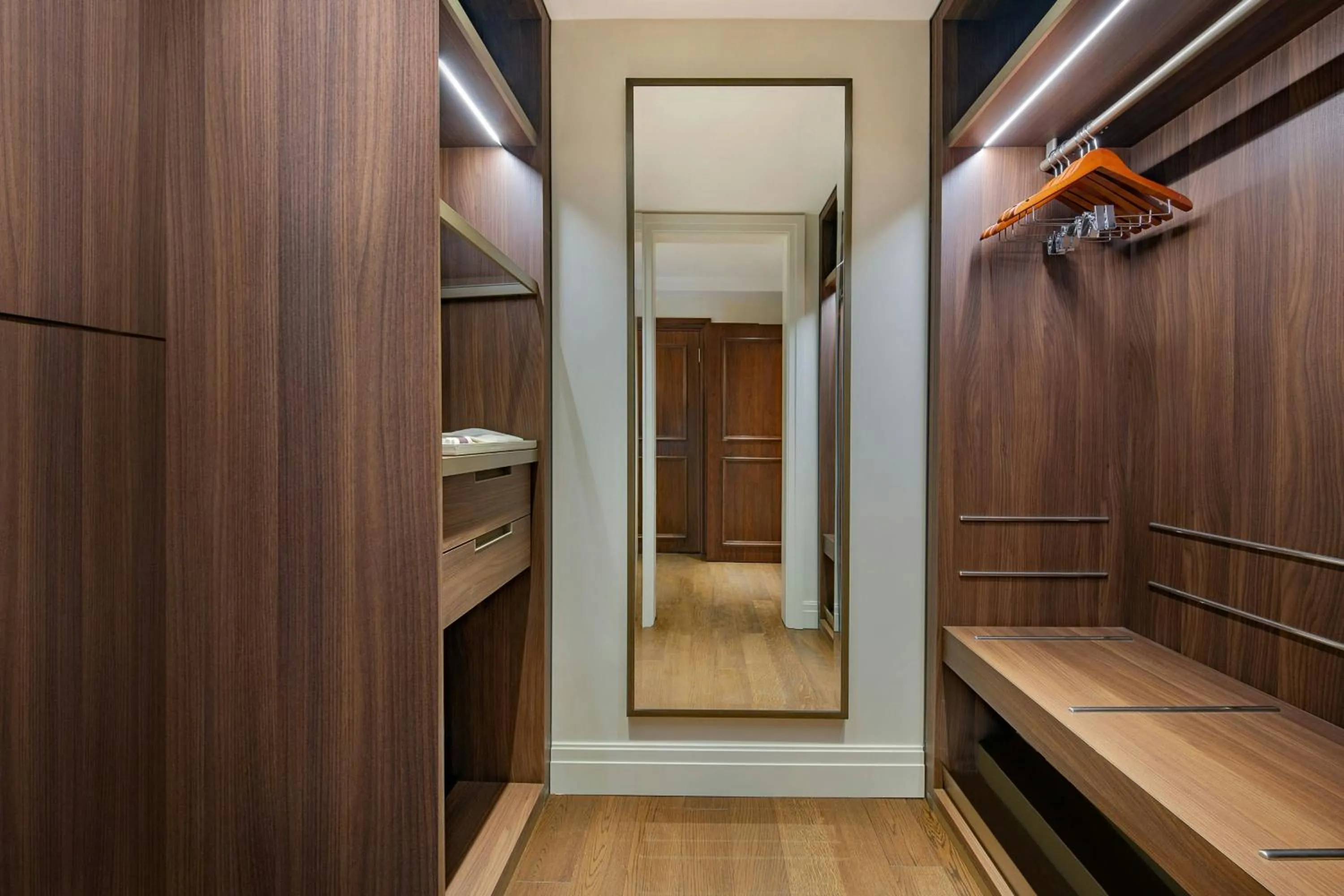 Bedroom in The Ritz-Carlton, Amman