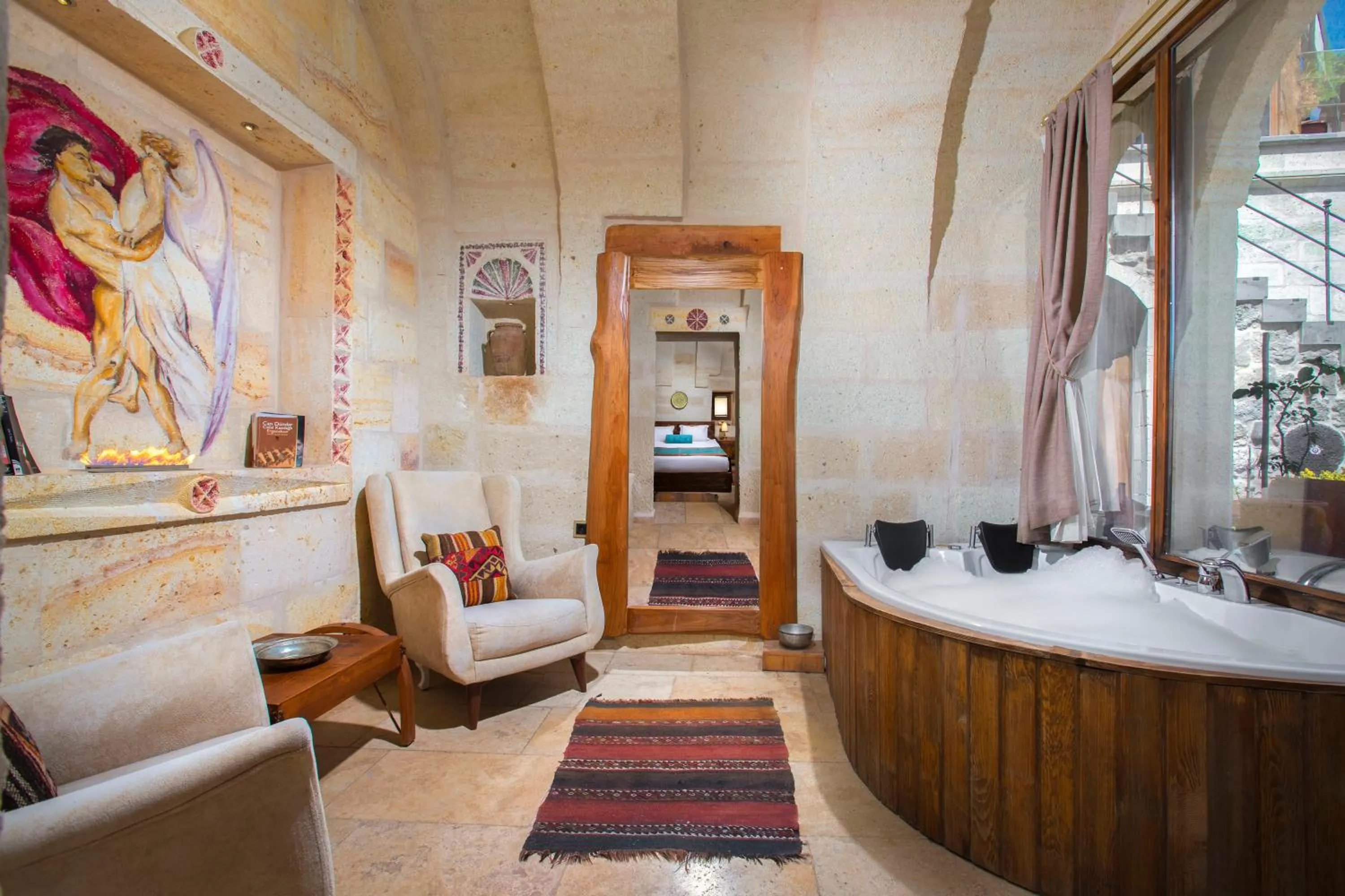 Hot Tub in Cappa Via Cave Hotel