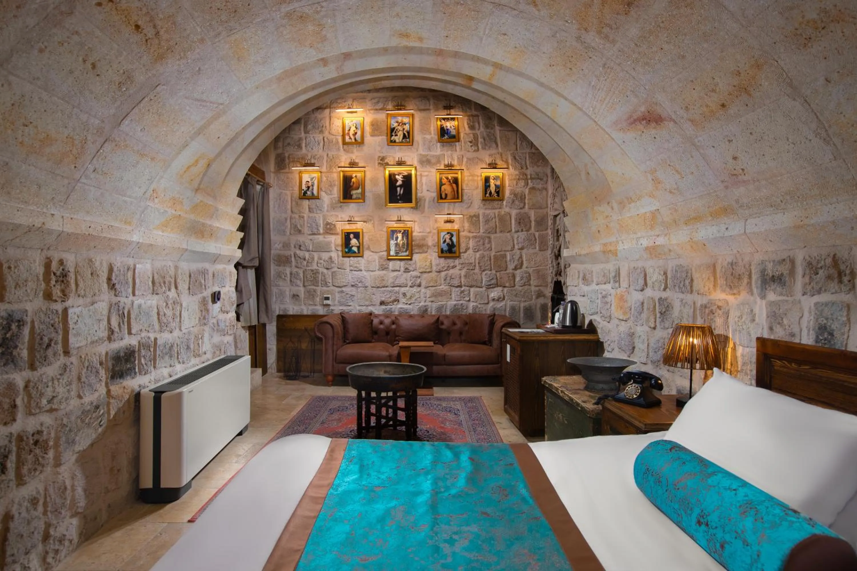 Bed in Cappa Via Cave Hotel