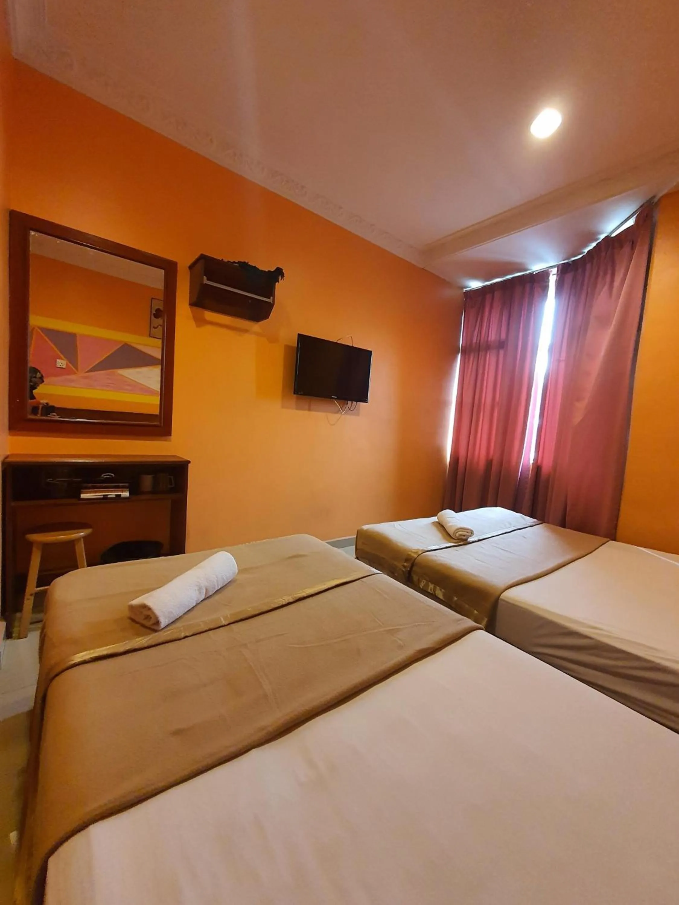 Photo of the whole room in Highway Budget Hotel