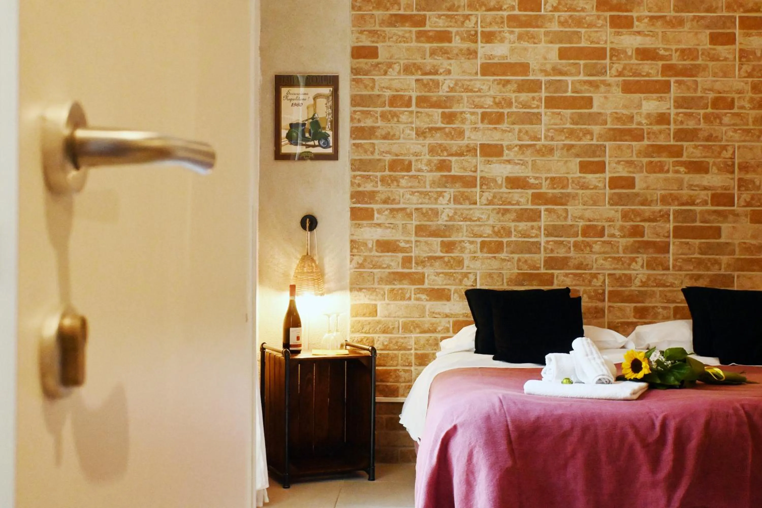 Bed in Napoli Cityscape