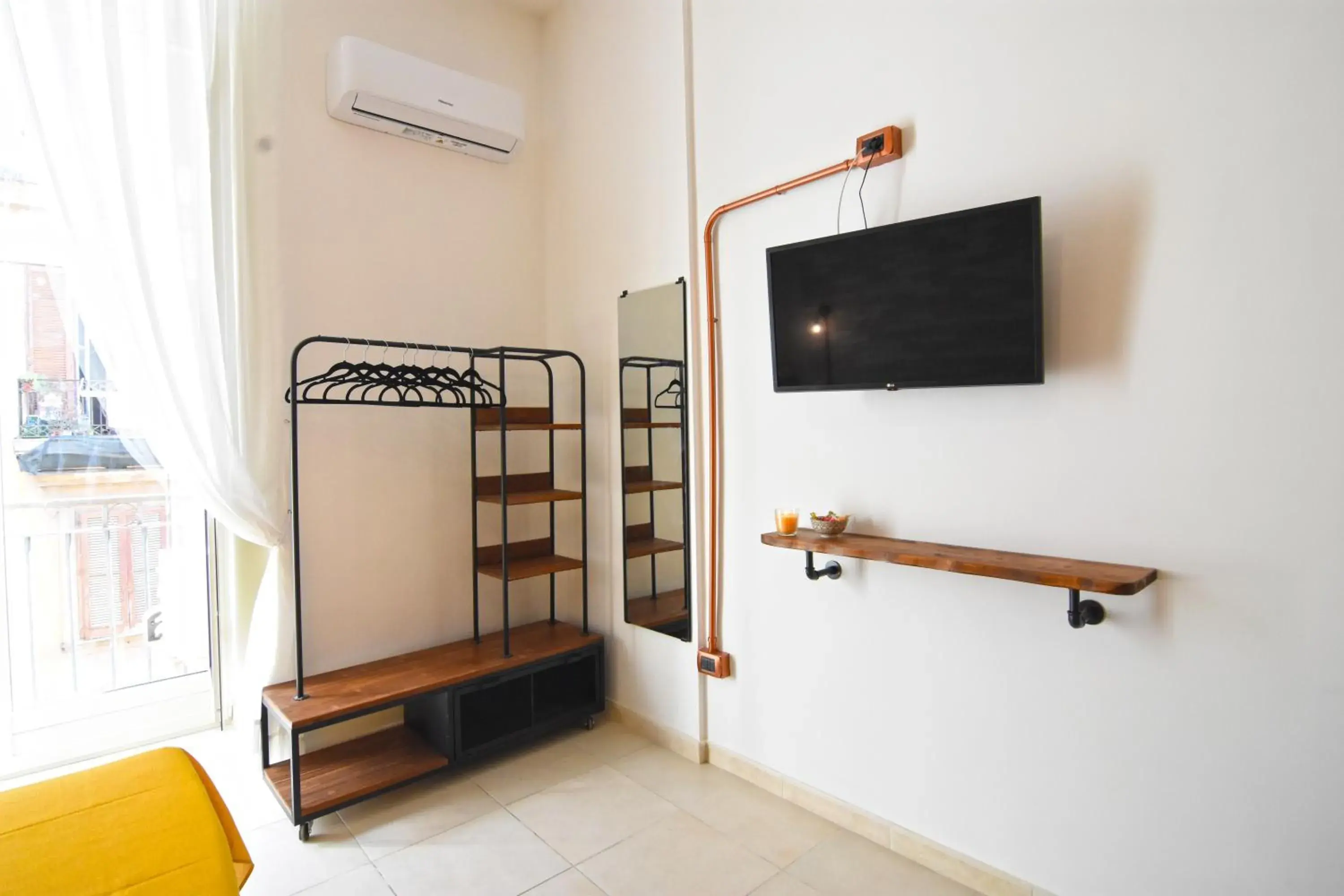 wardrobe, Bed in Napoli Cityscape wardrobe, Bed in Napoli Cityscape