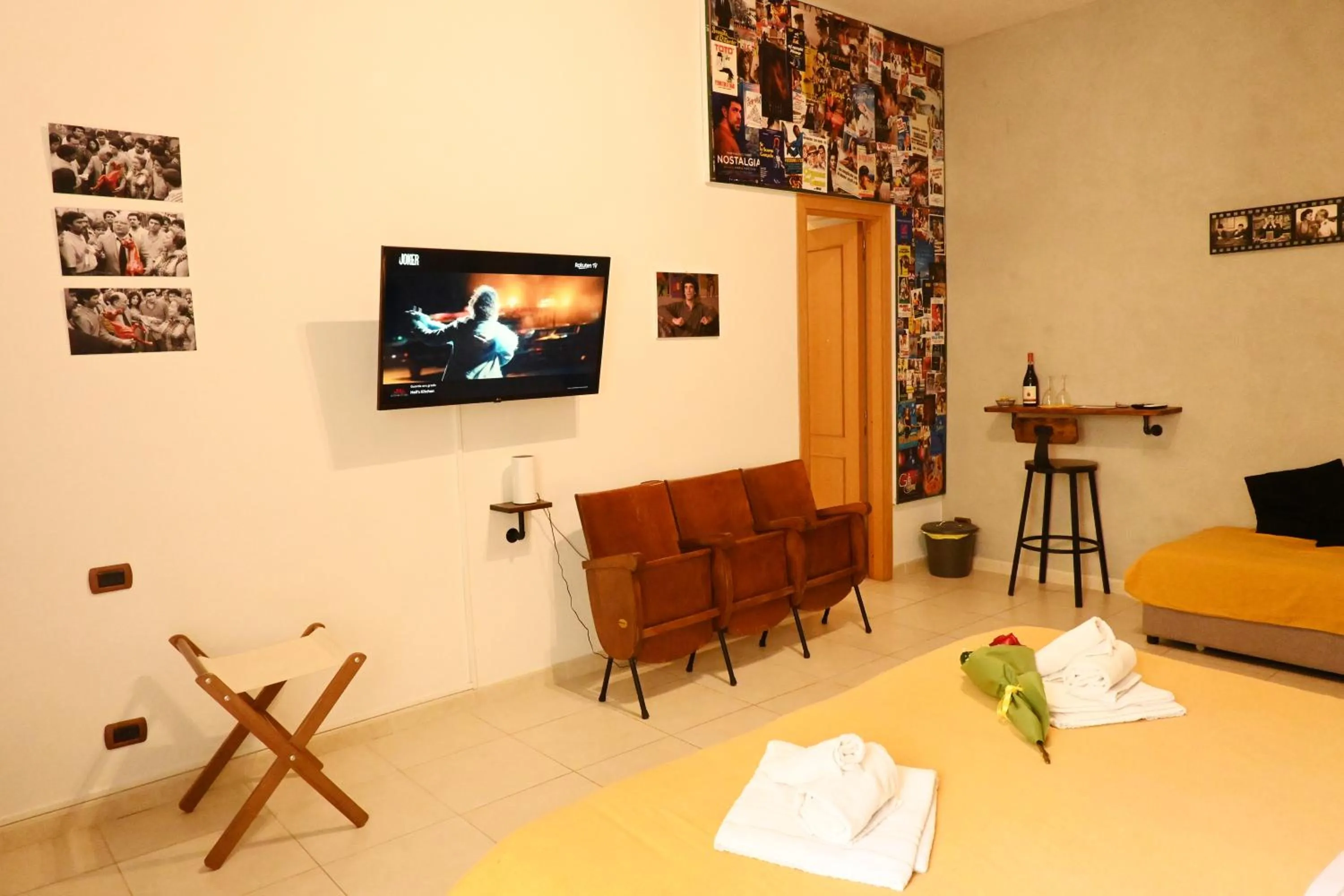 TV and multimedia in Napoli Cityscape