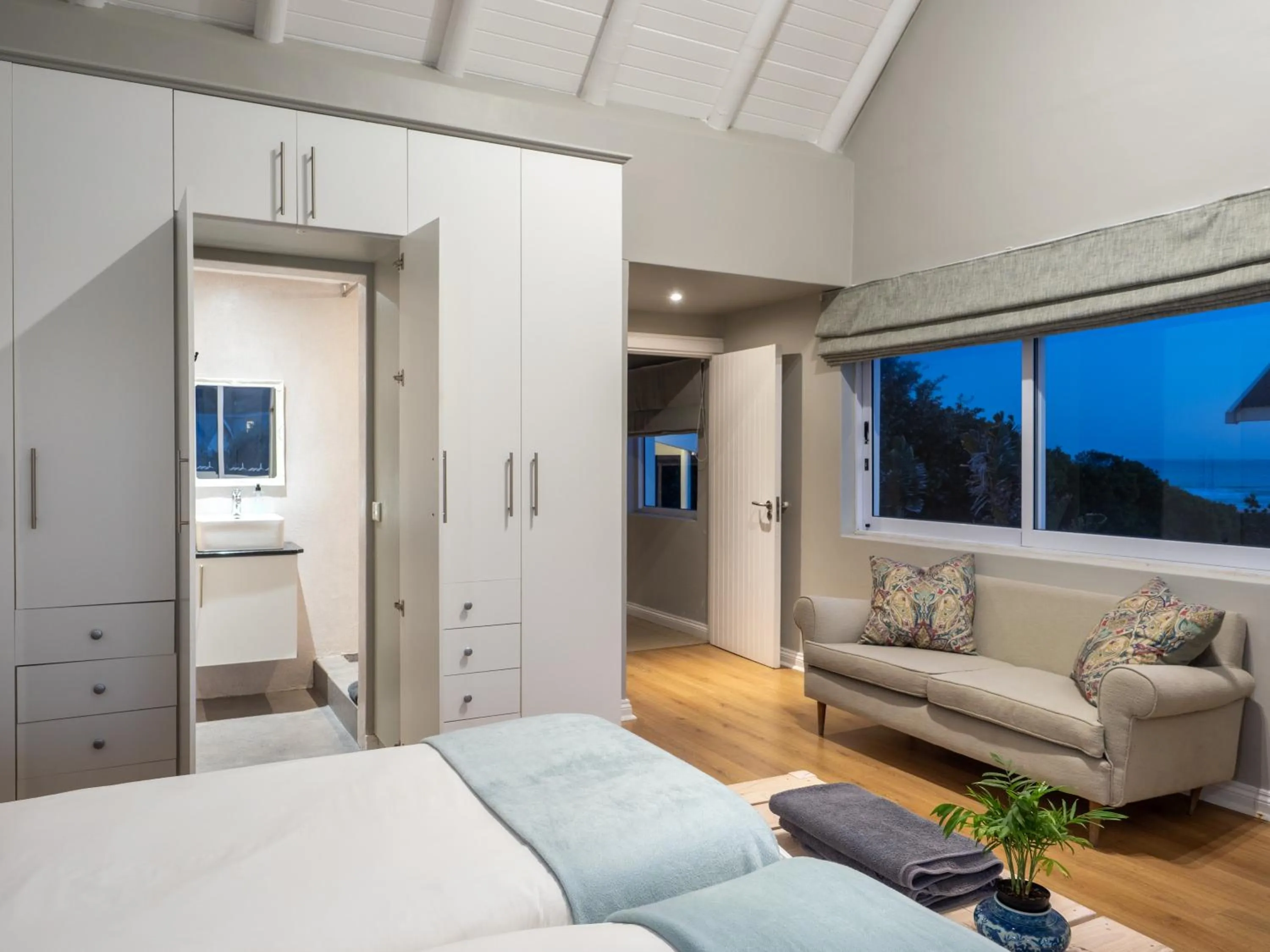 Bed in Beach Break Guest Houses and Villas