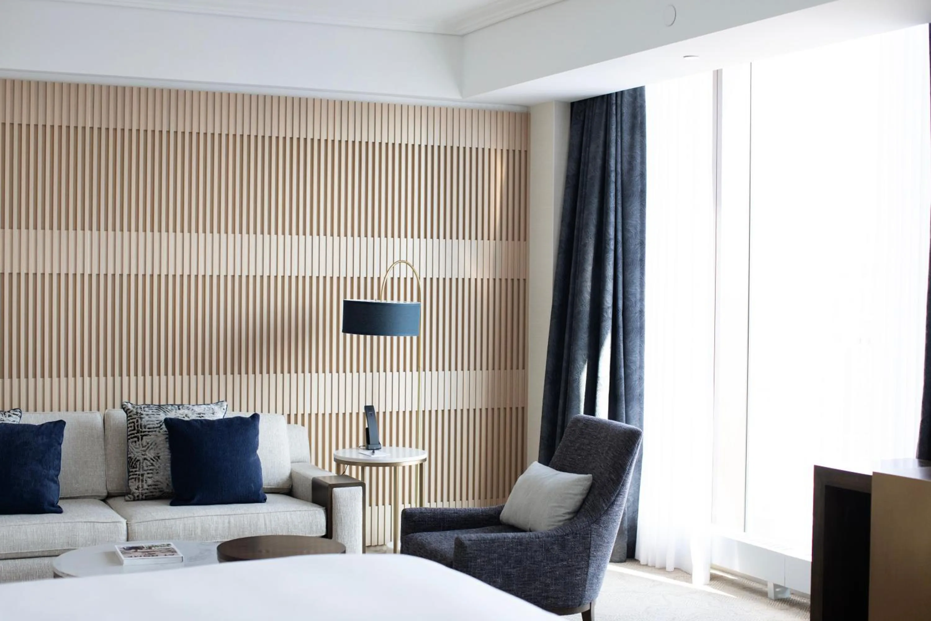 Bed in Four Seasons Hotel Minneapolis